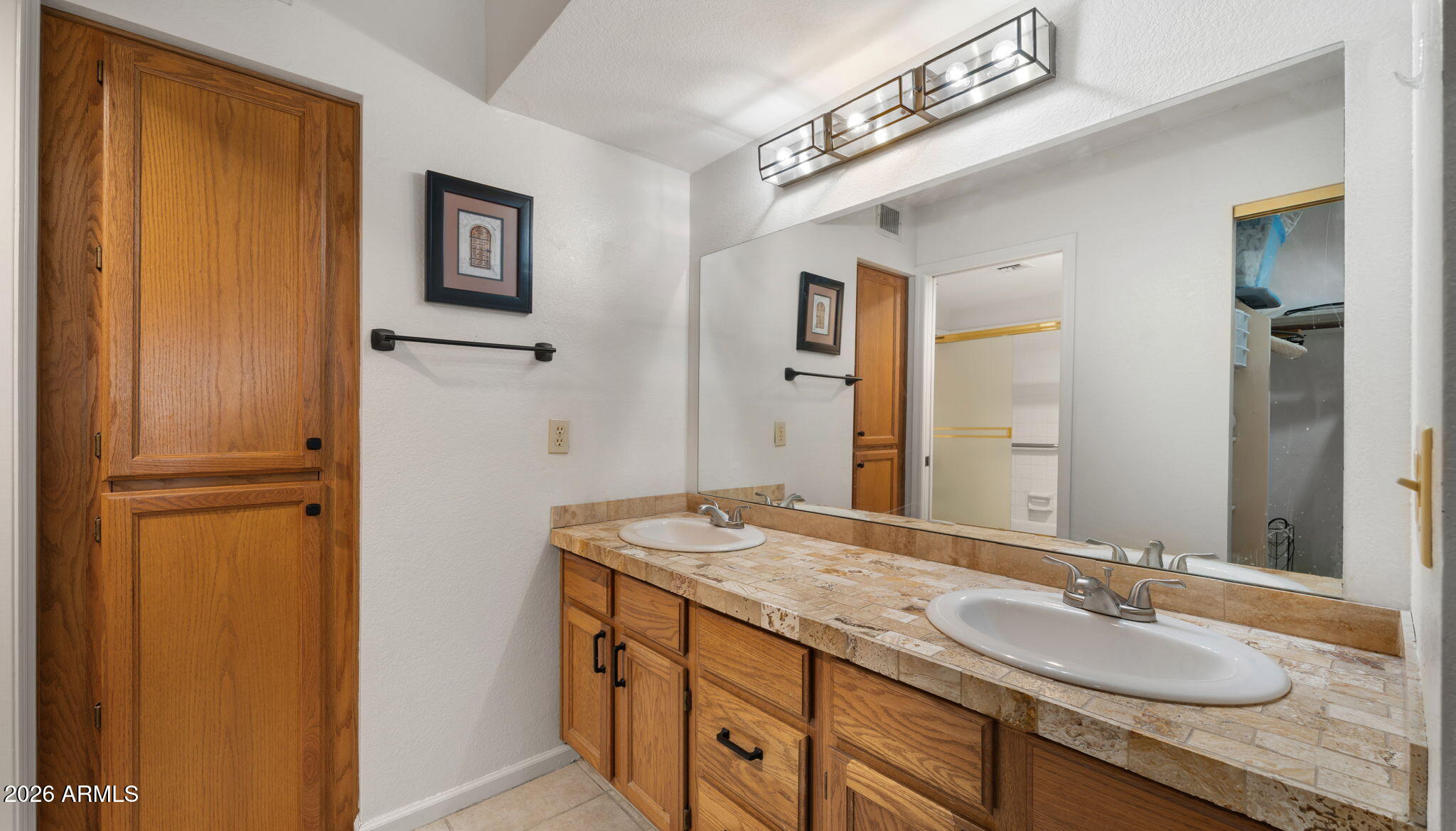 8651 E ROYAL PALM Road 127