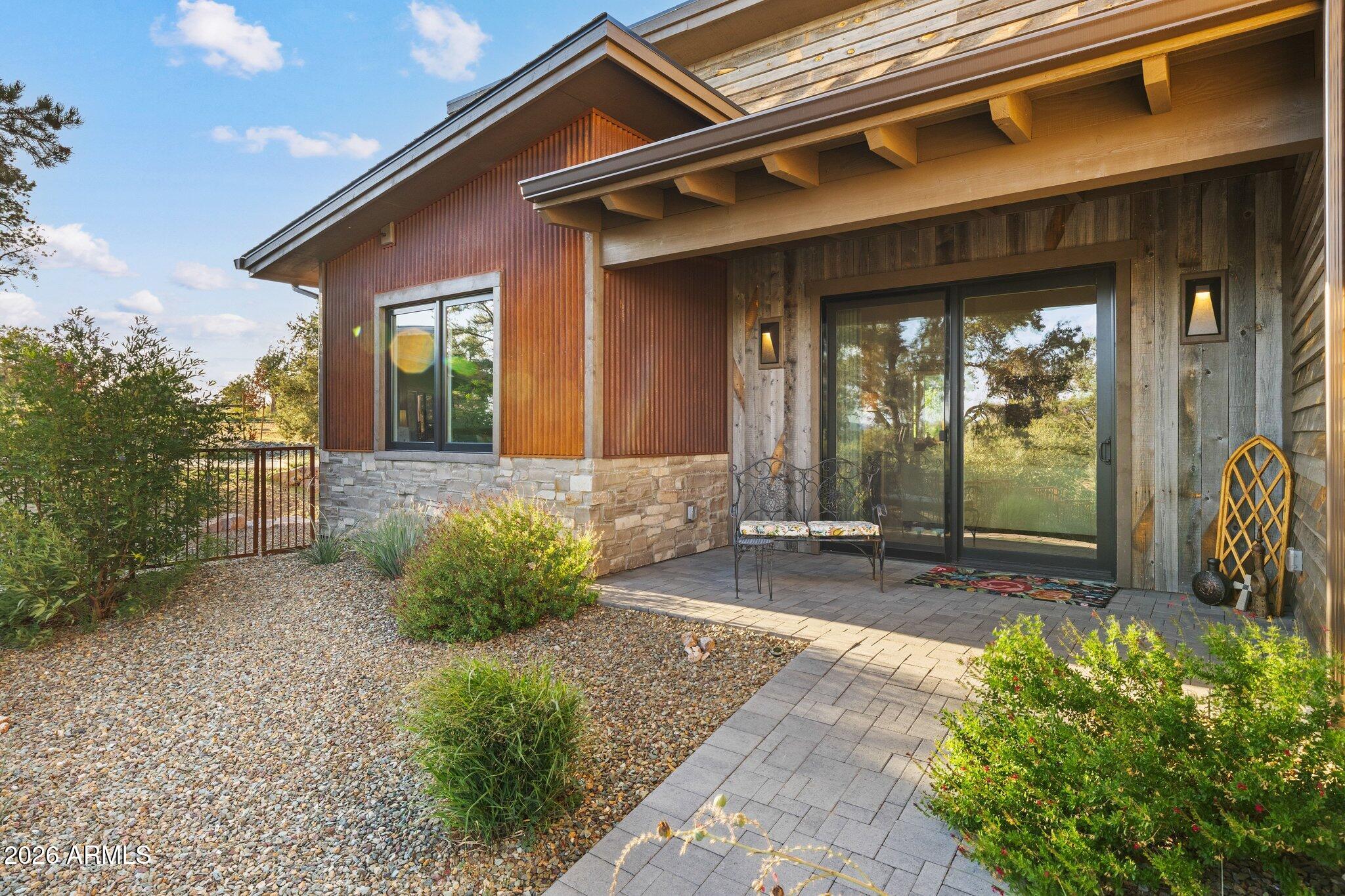 15975 N Kenobi Trail