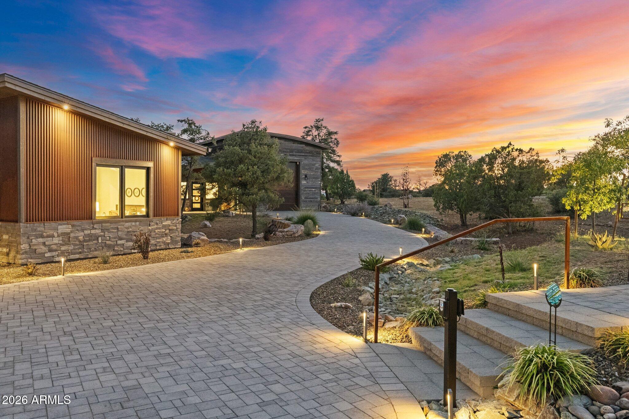 15975 N Kenobi Trail