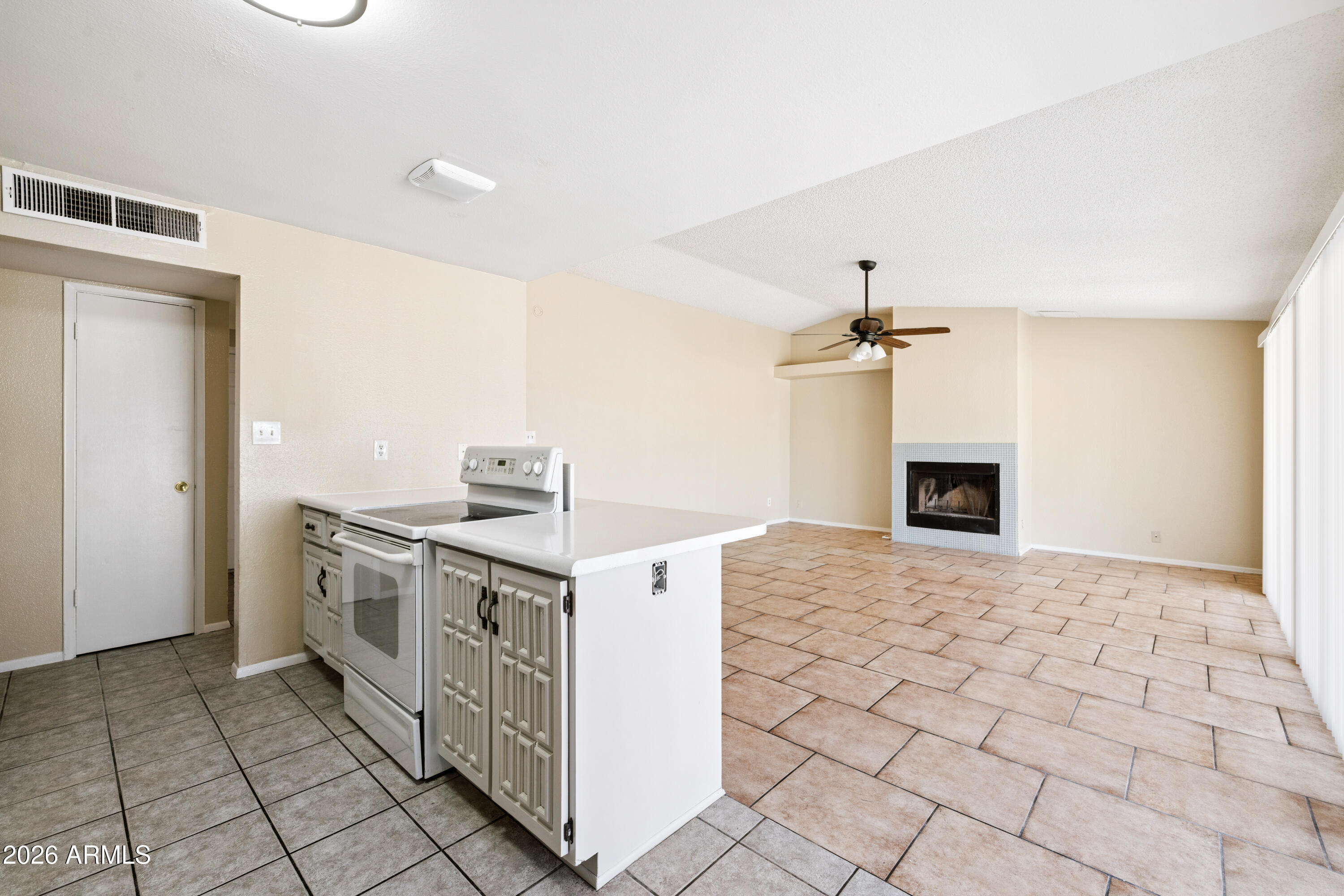 8202 W HIGHLAND Avenue