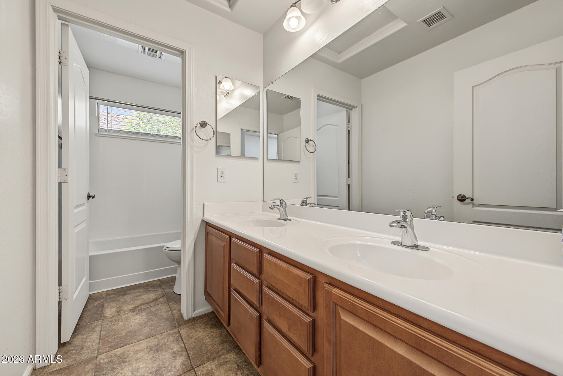 2638 E Bear Creek Lane