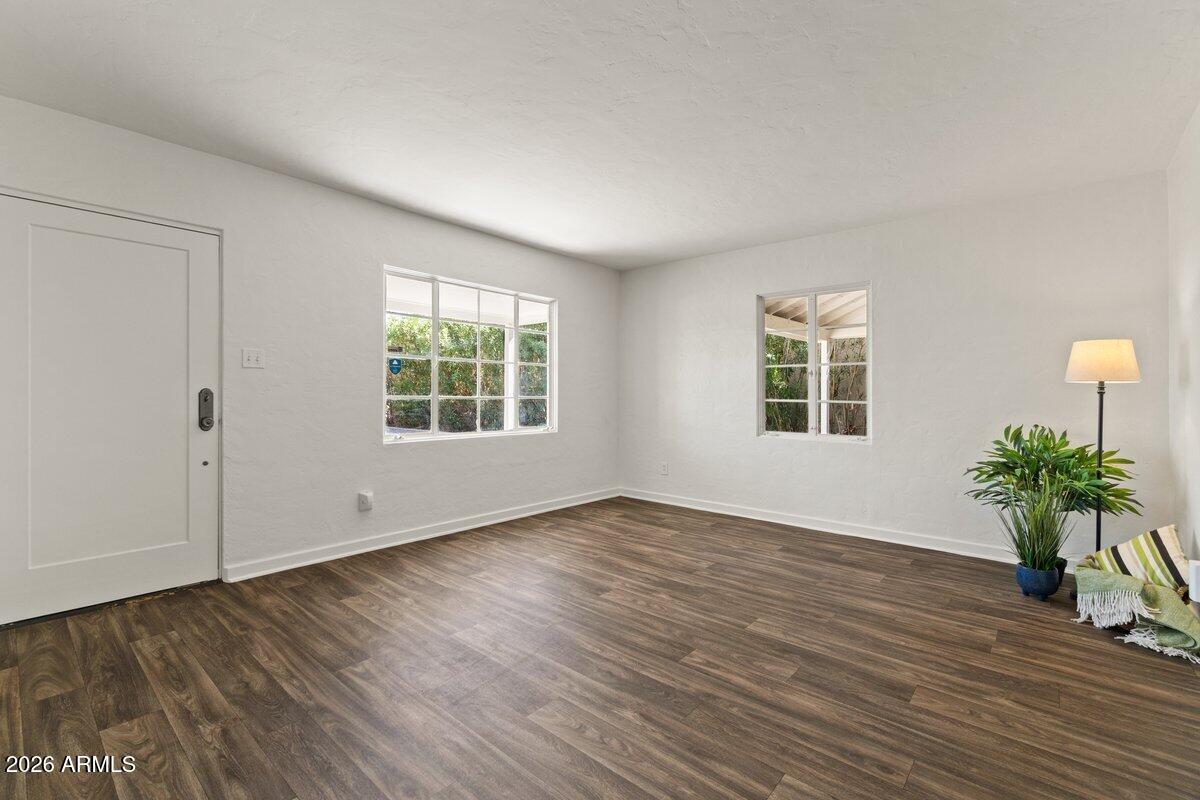 4530 N 10TH Street