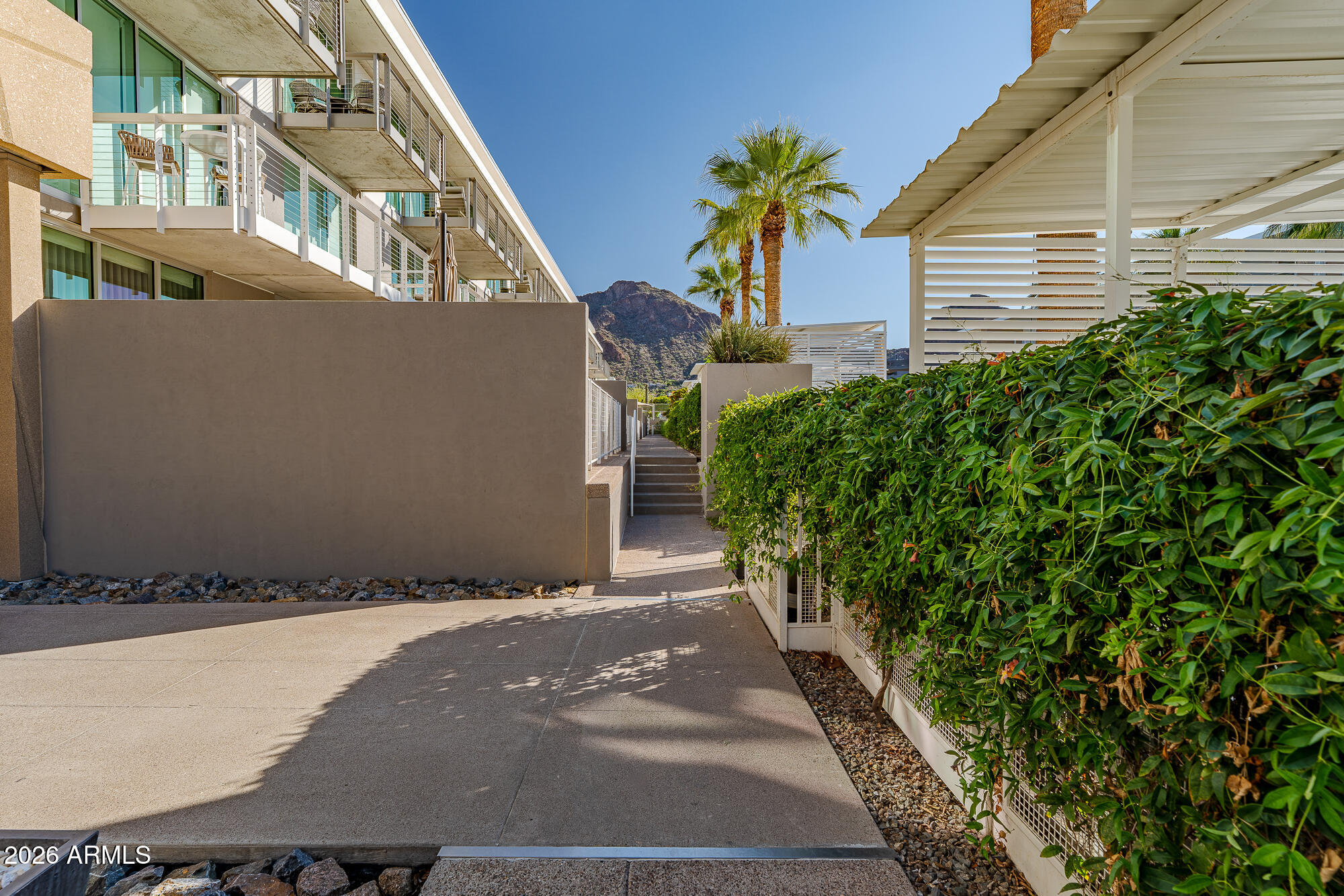 5455 E LINCOLN Drive 1014