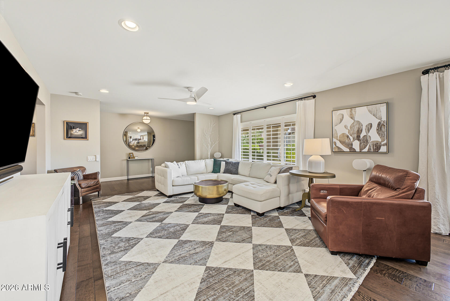 8646 E THOROUGHBRED Trail