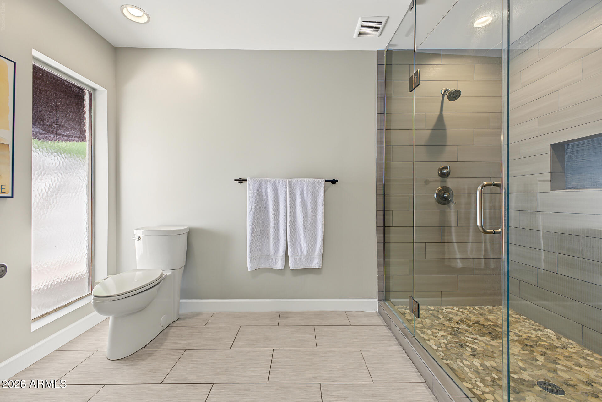 8646 E THOROUGHBRED Trail