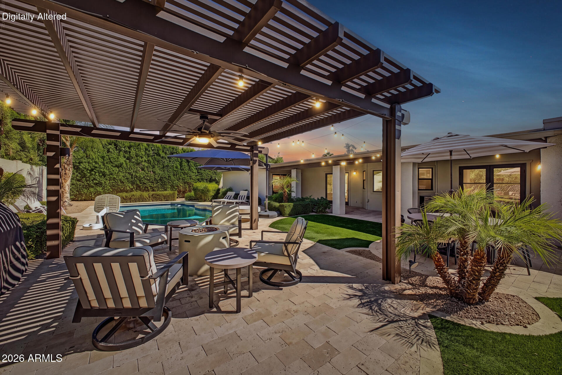 8646 E THOROUGHBRED Trail