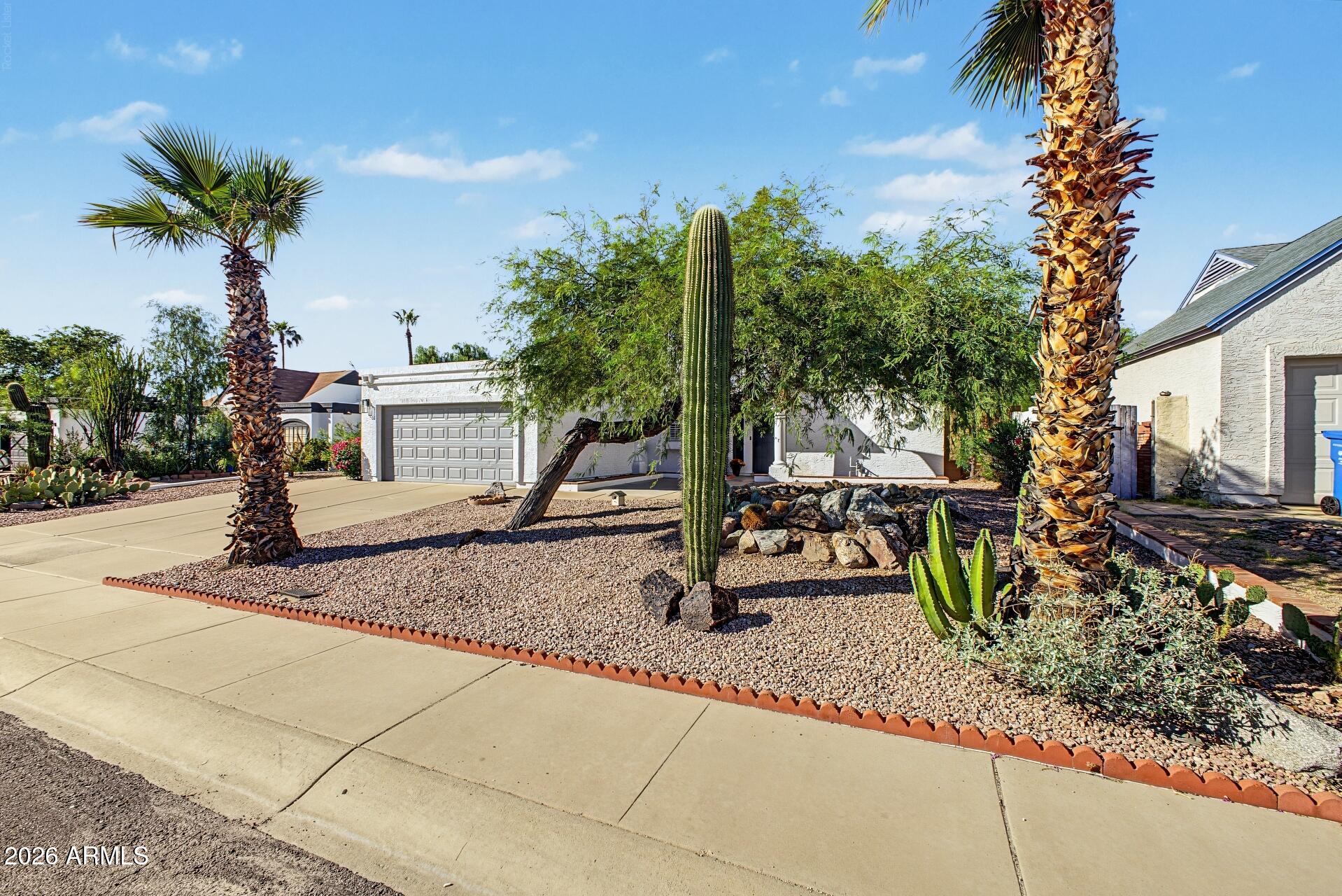 1320 E Piute Avenue