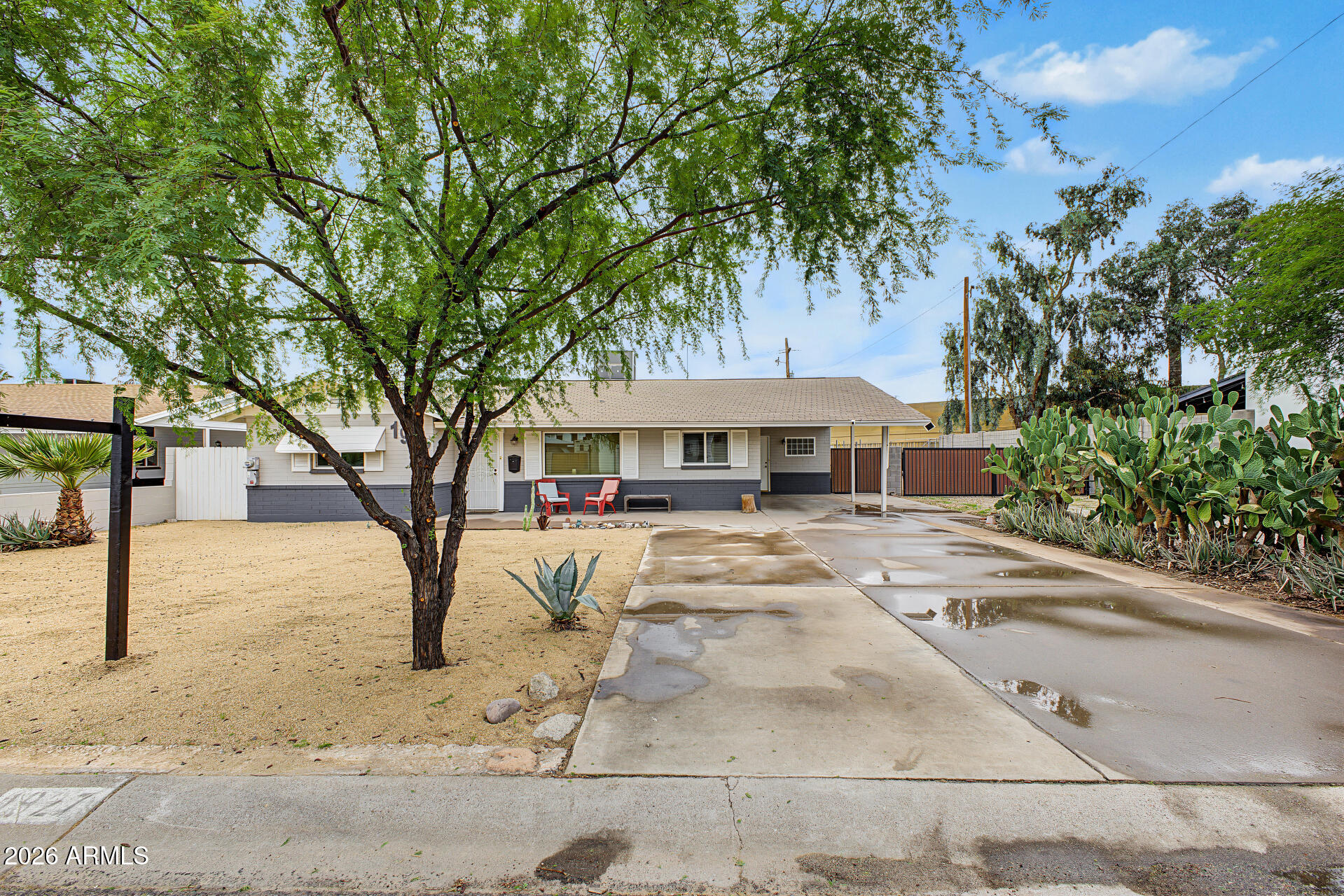 1927 E Monterey Way Phoenix AZ