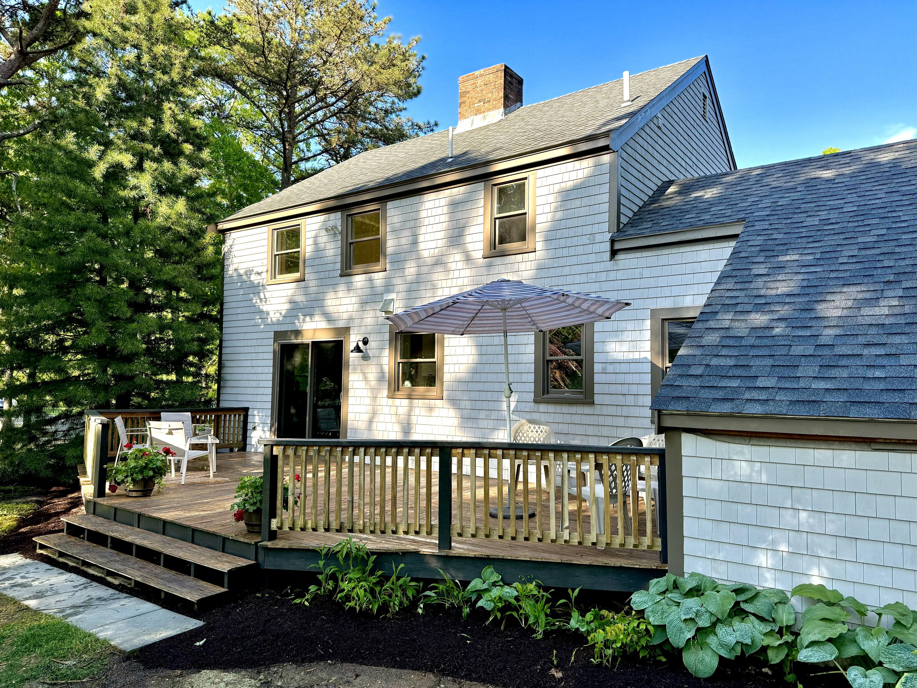 82 Ashton Avenue