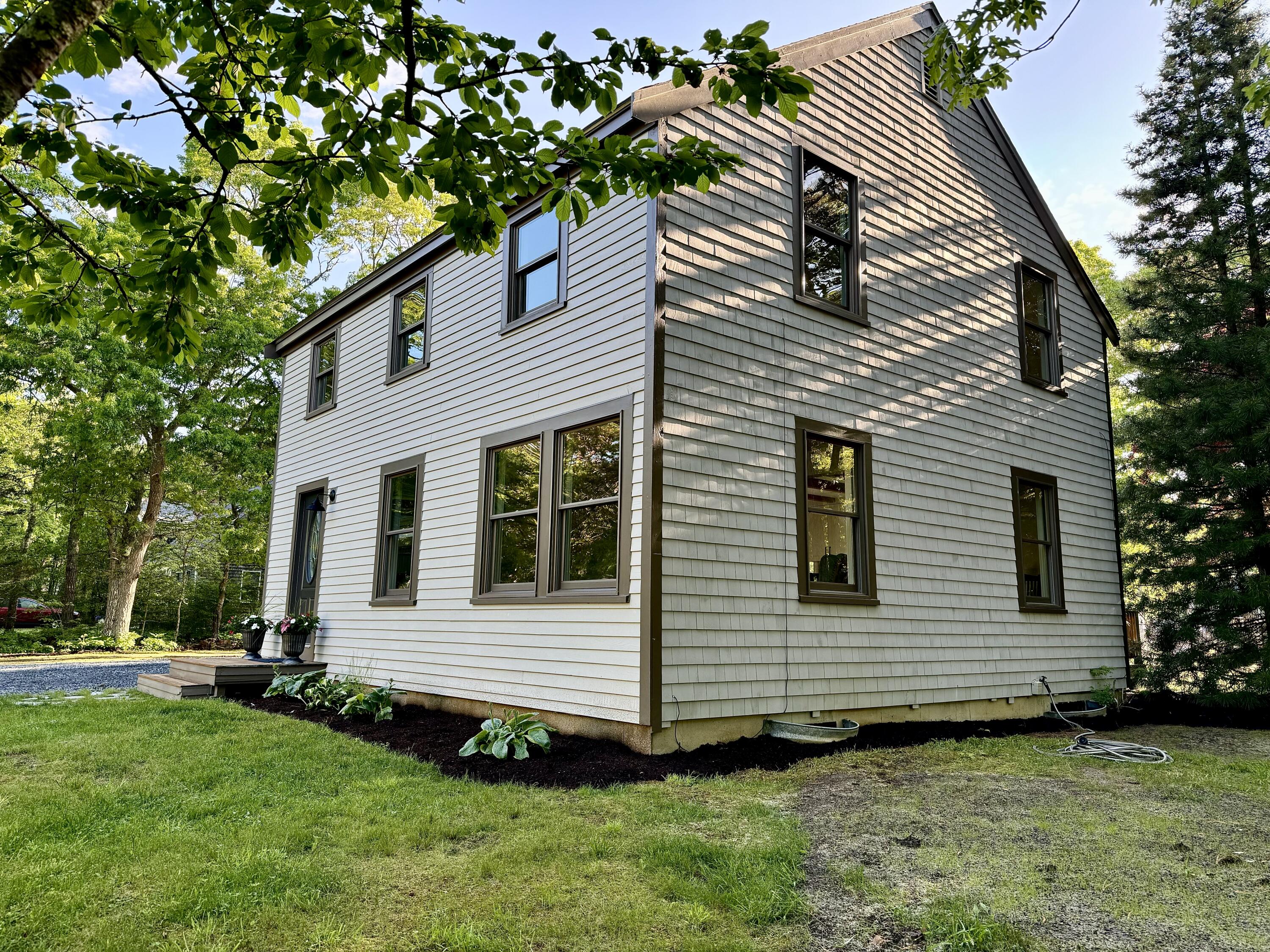 82 Ashton Avenue