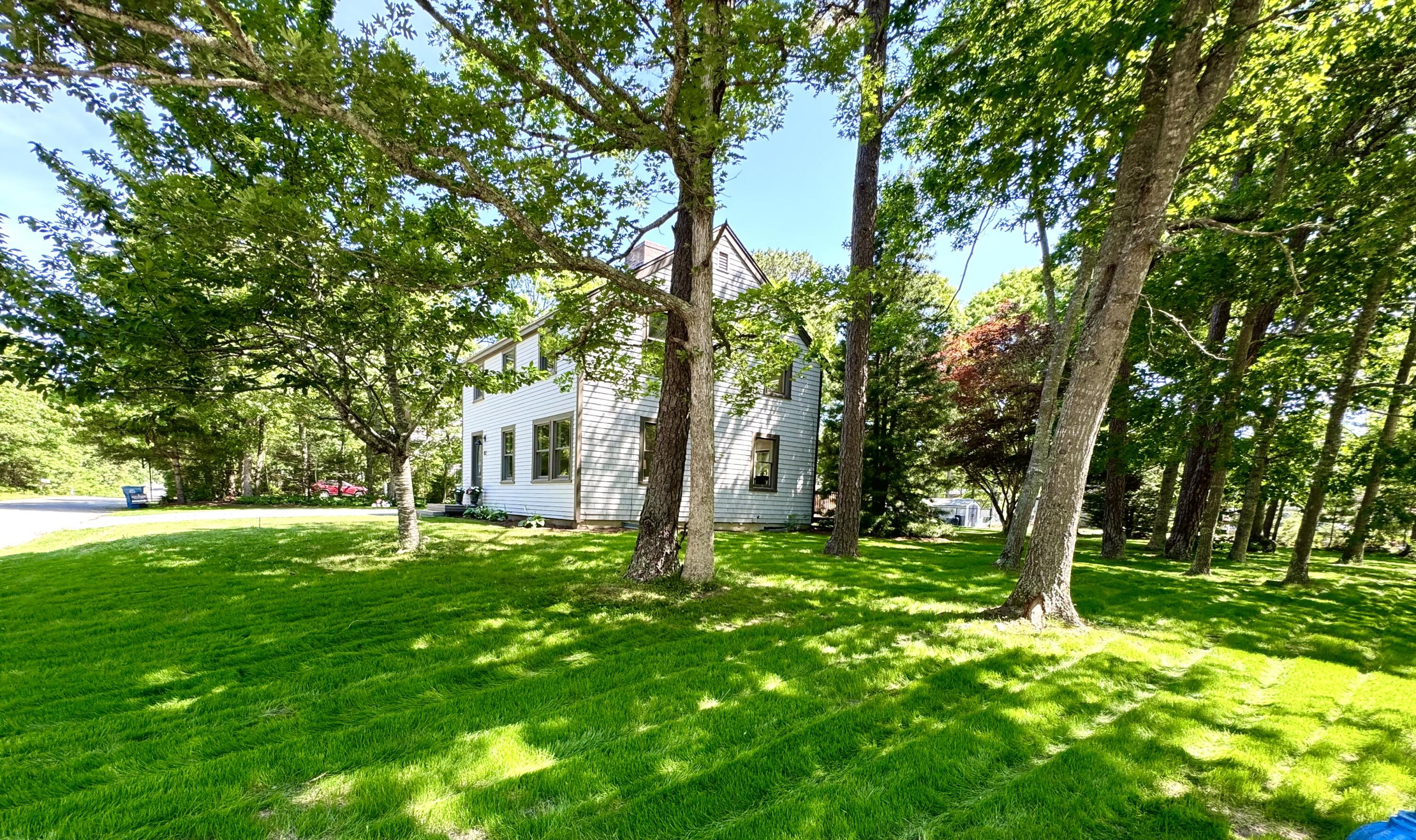82 Ashton Avenue
