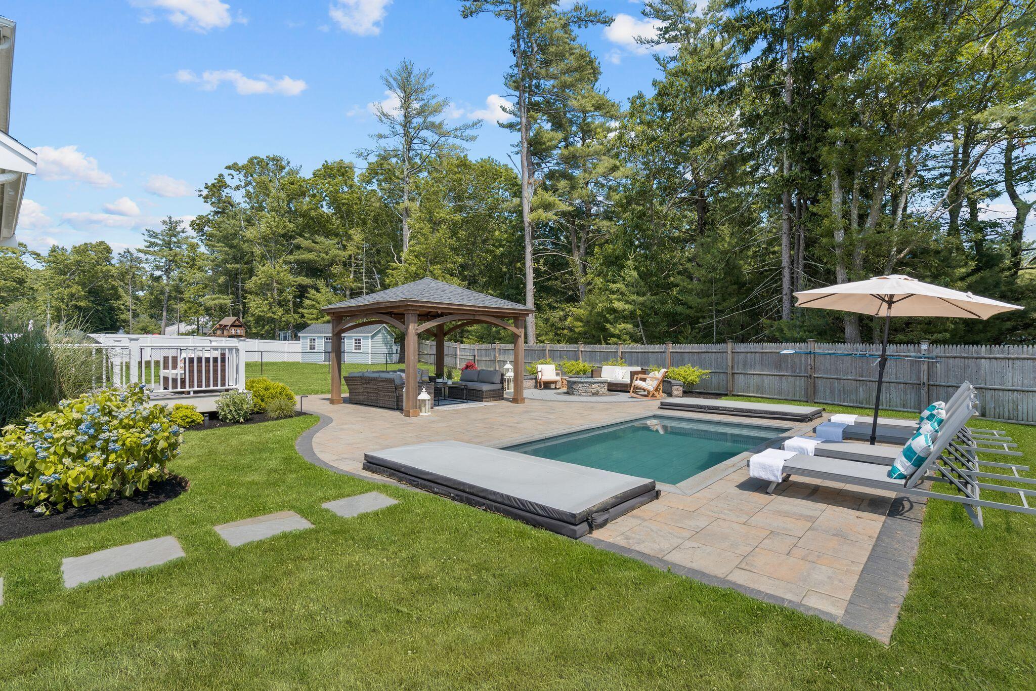 82 Stone Gate Drive