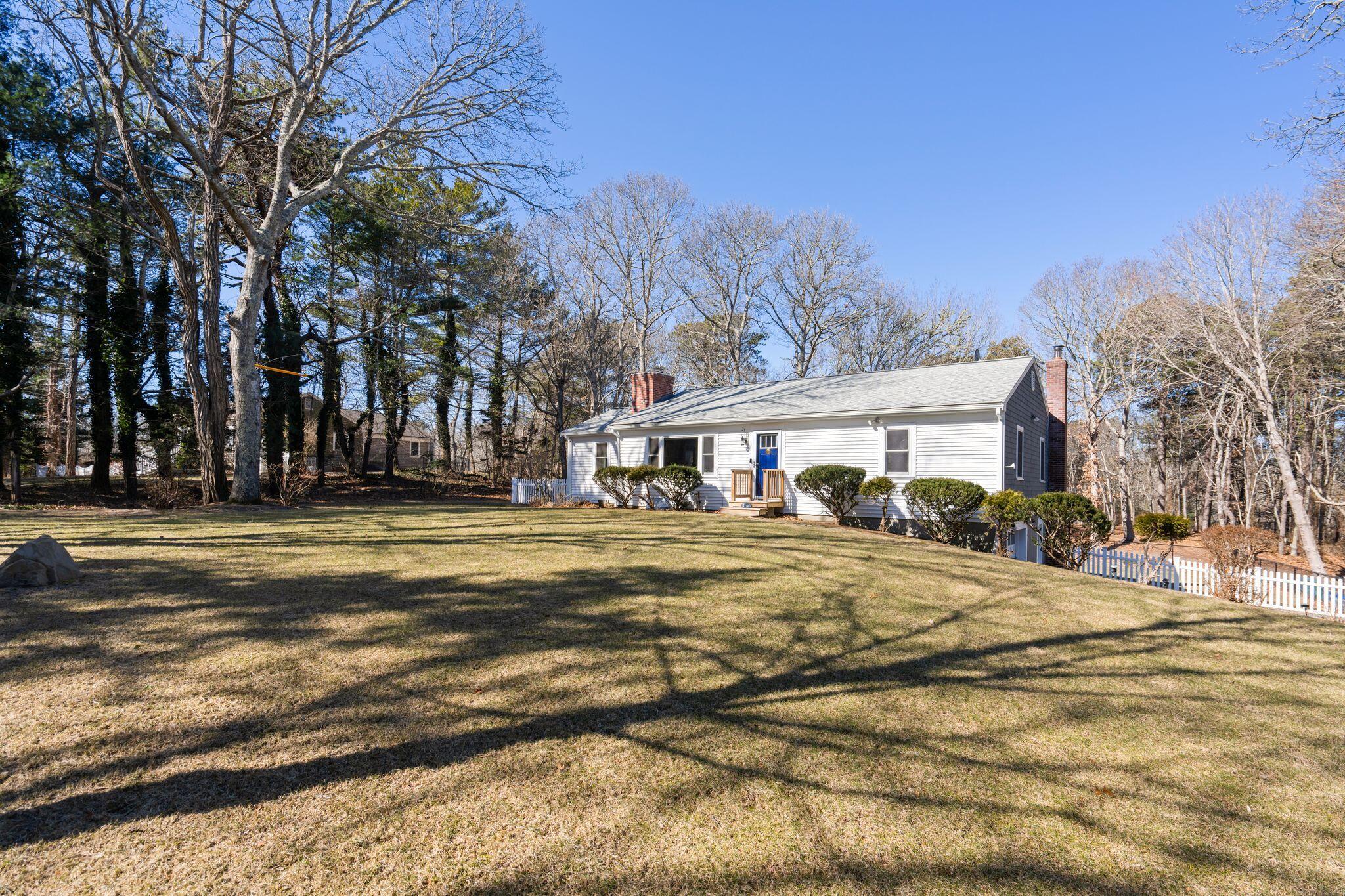 1 Howland Lane