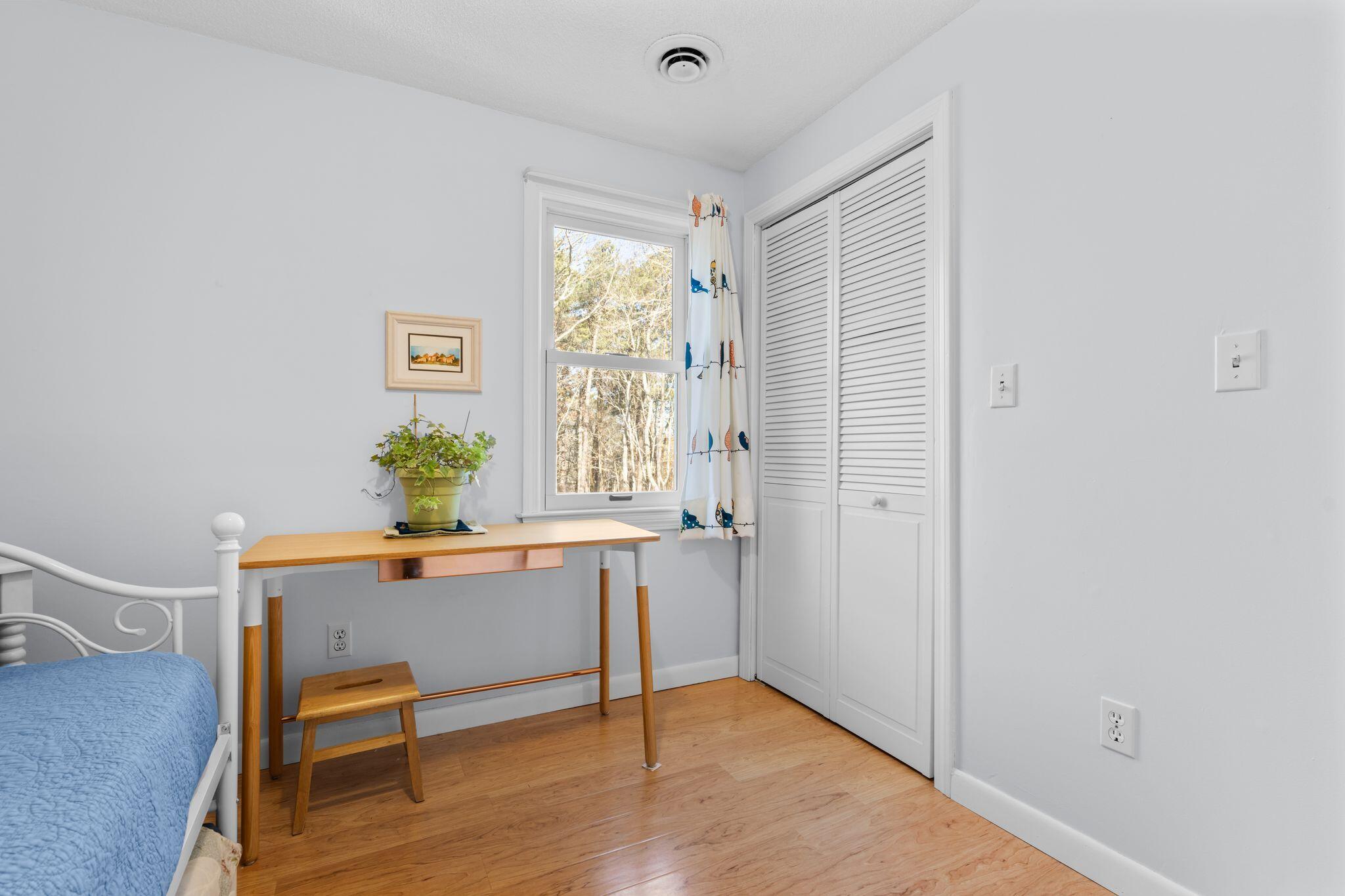 1 Howland Lane