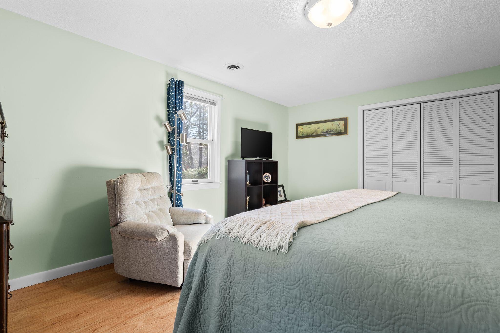 1 Howland Lane