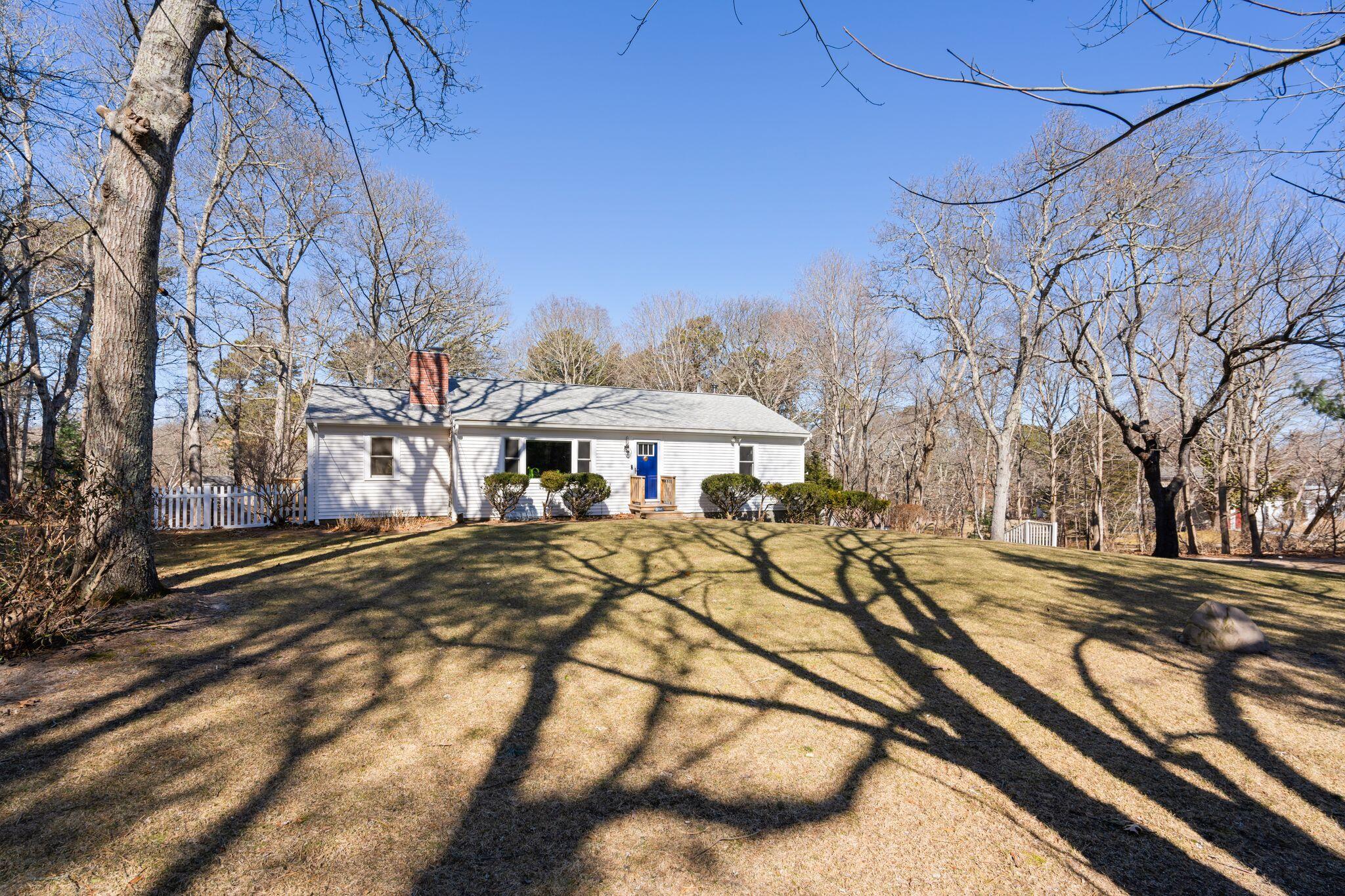 1 Howland Lane