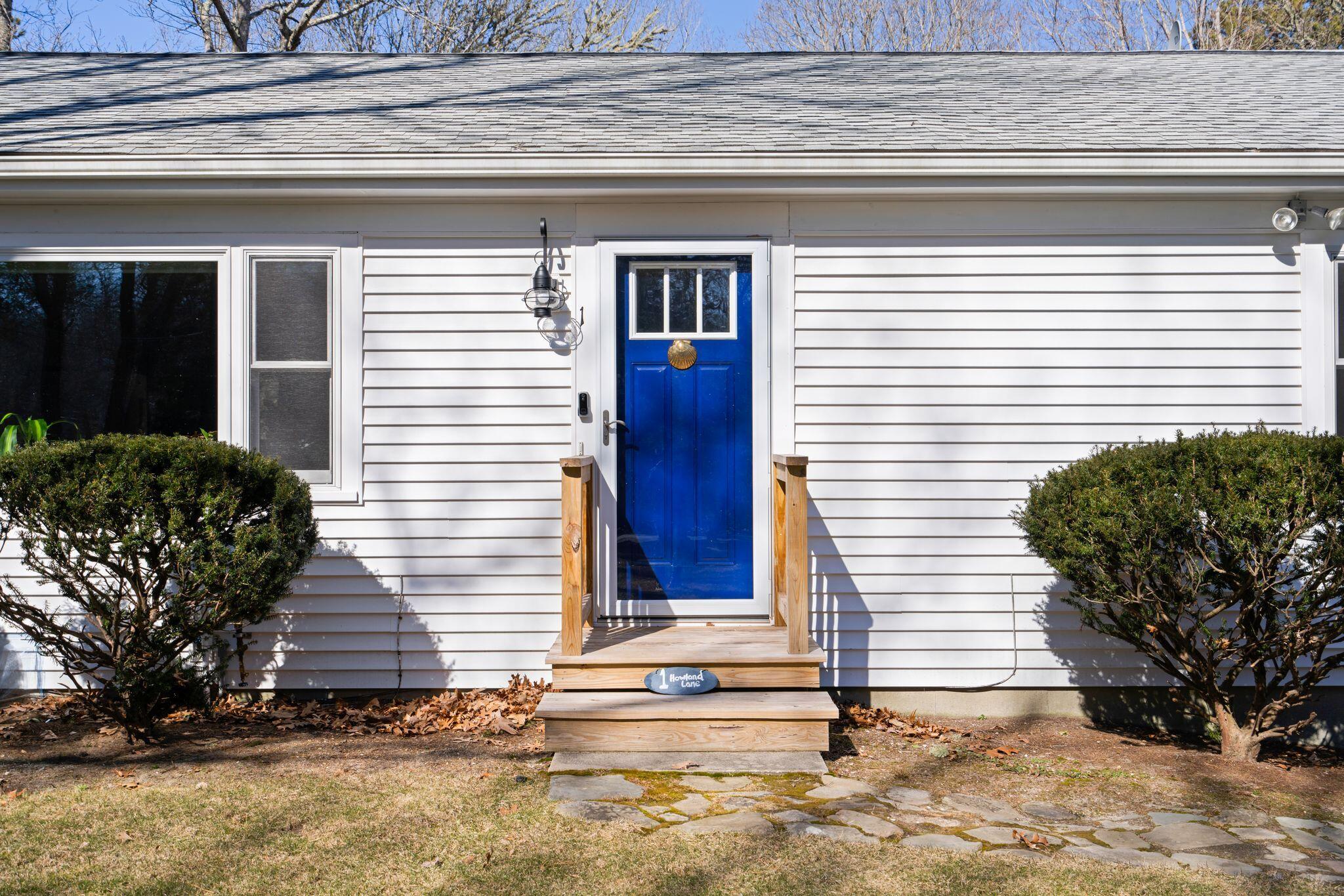 1 Howland Lane