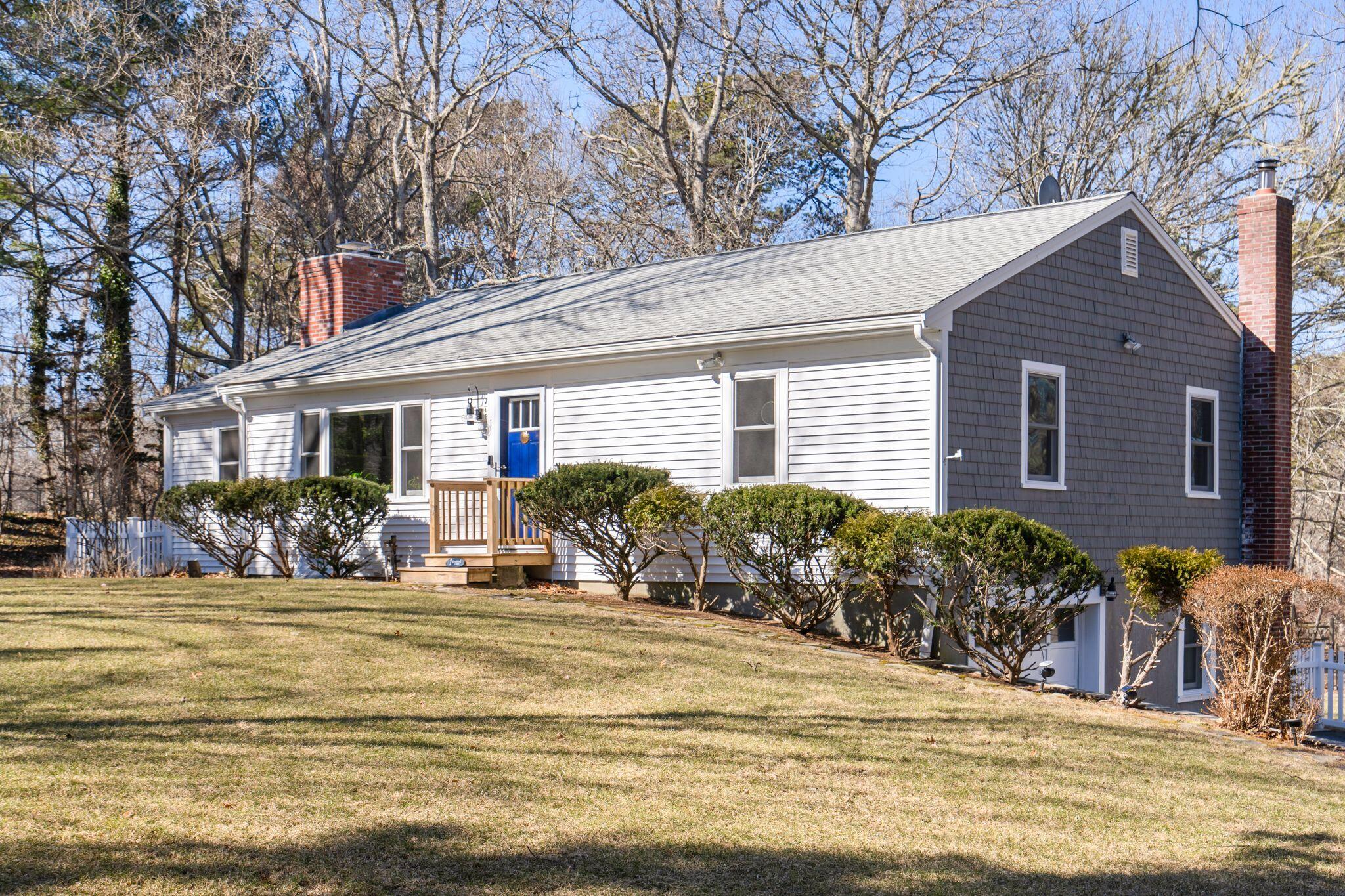 1 Howland Lane