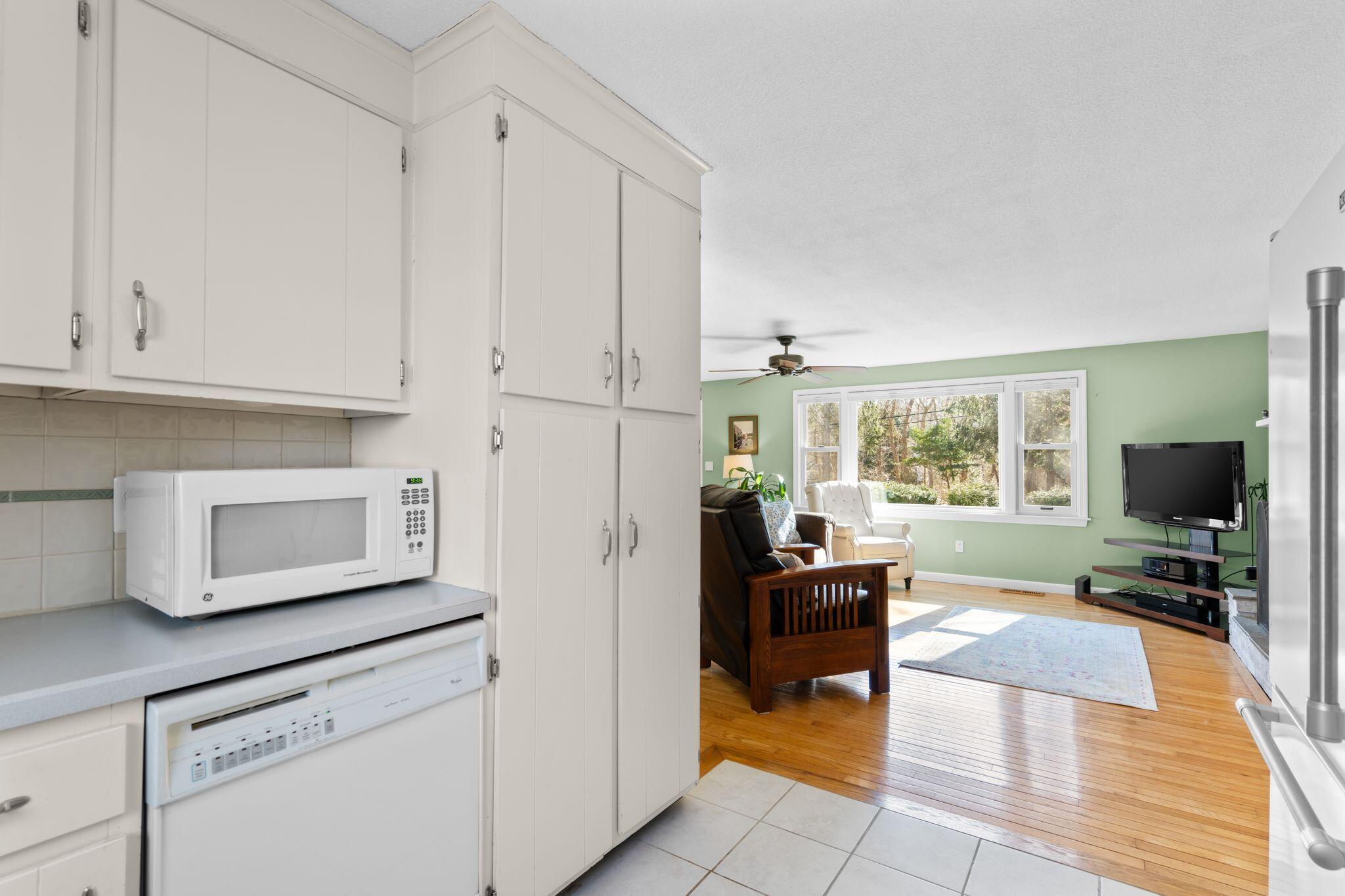 1 Howland Lane