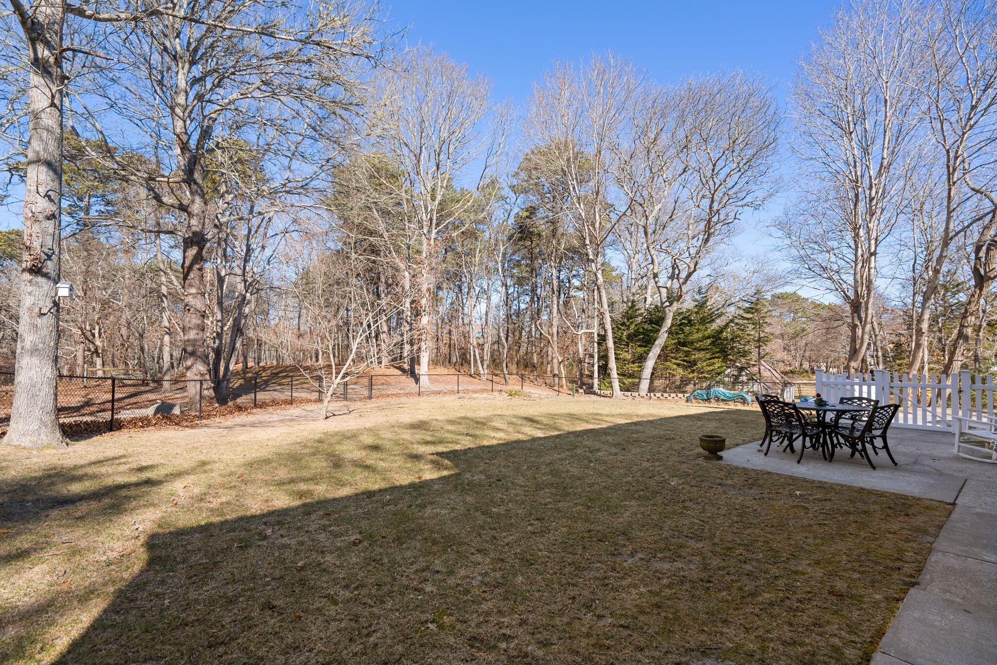1 Howland Lane