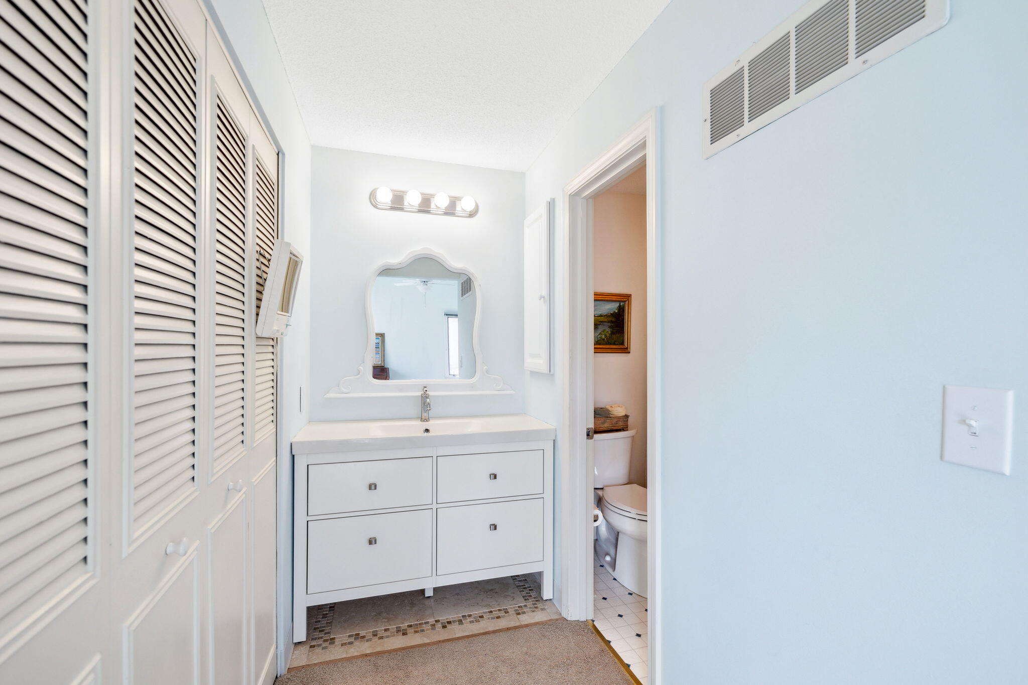 288 Riverbay Way