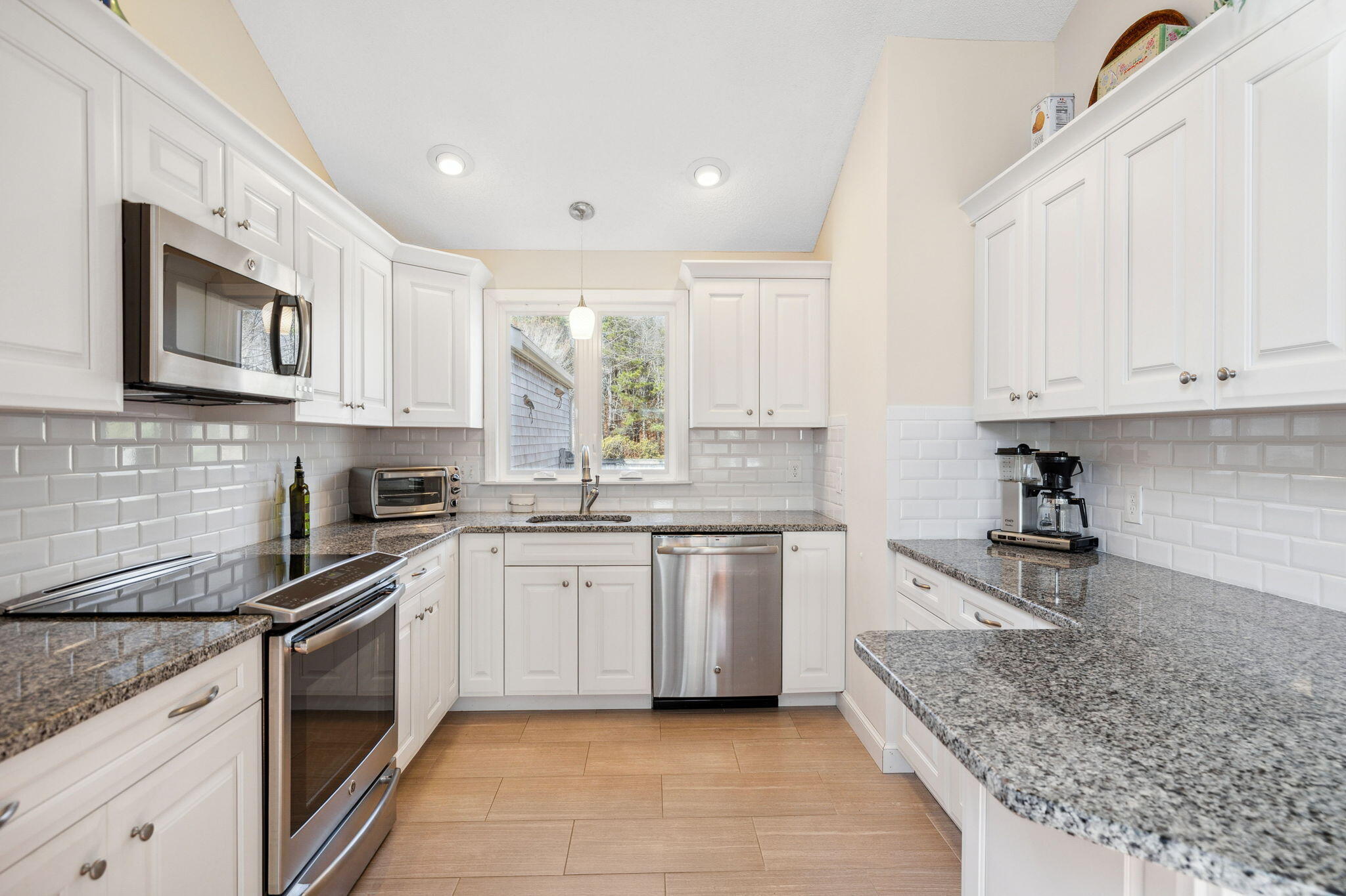 288 Riverbay Way