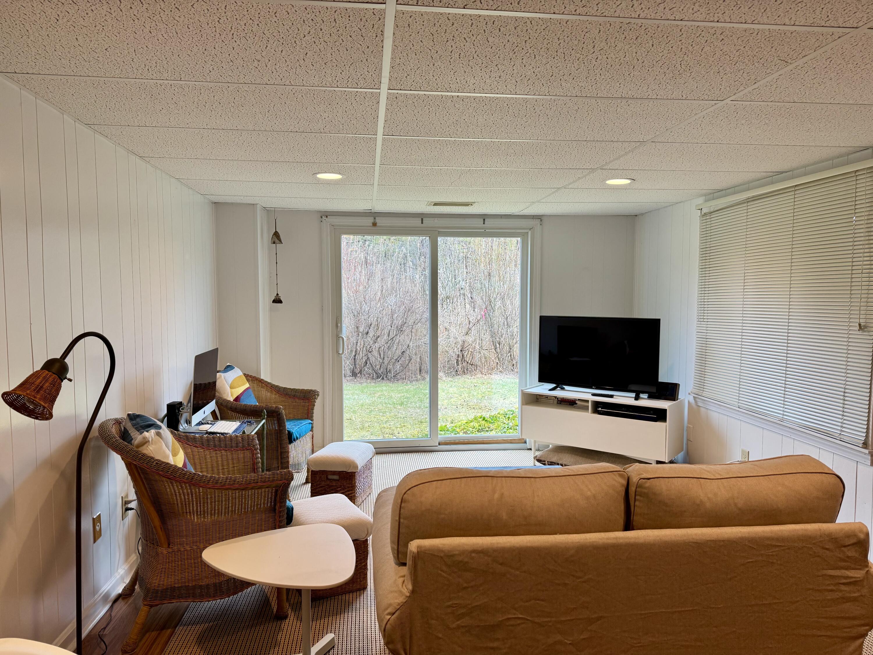 288 Riverbay Way