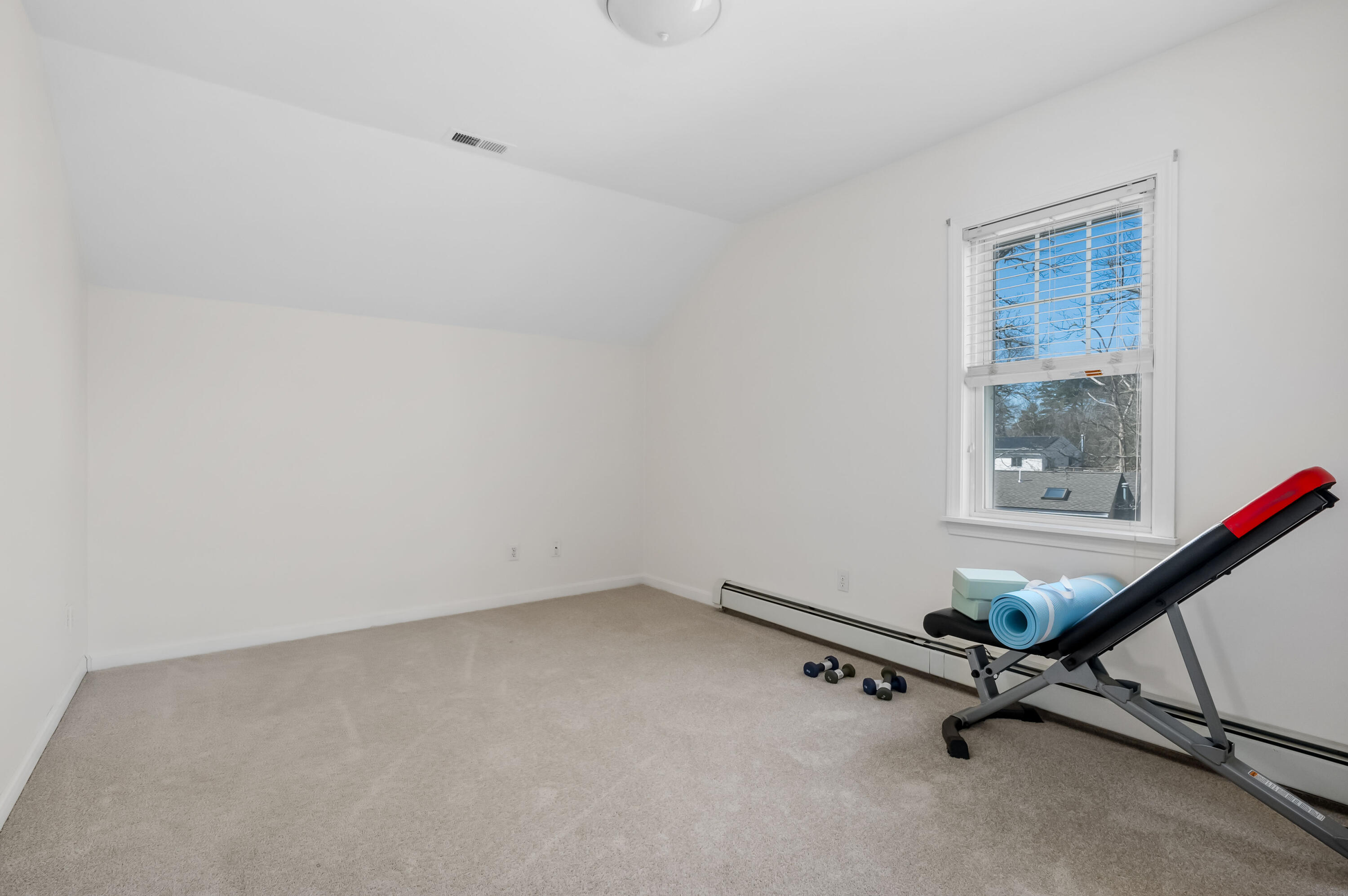 2 Centerville Avenue