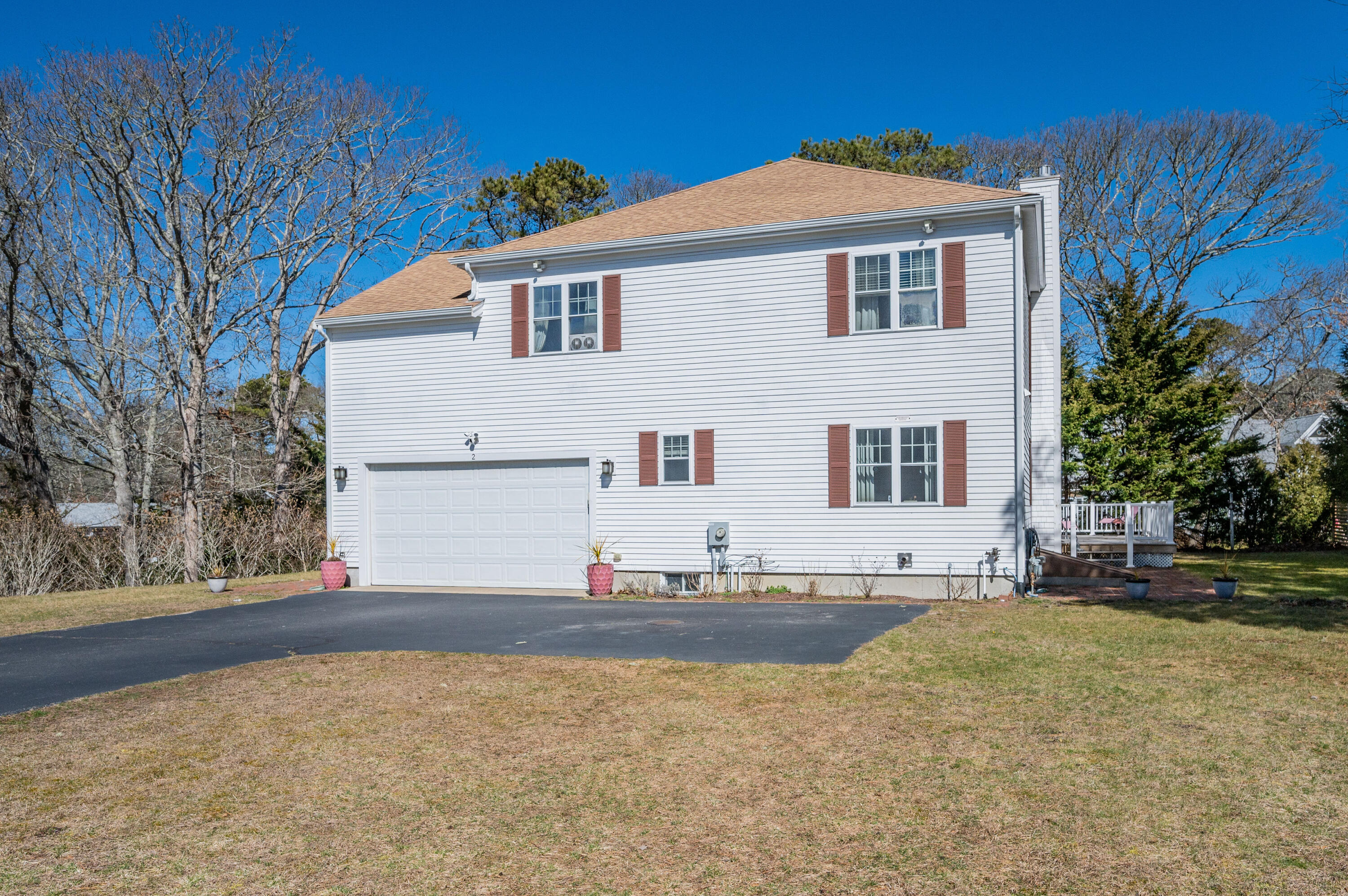 2 Centerville Avenue