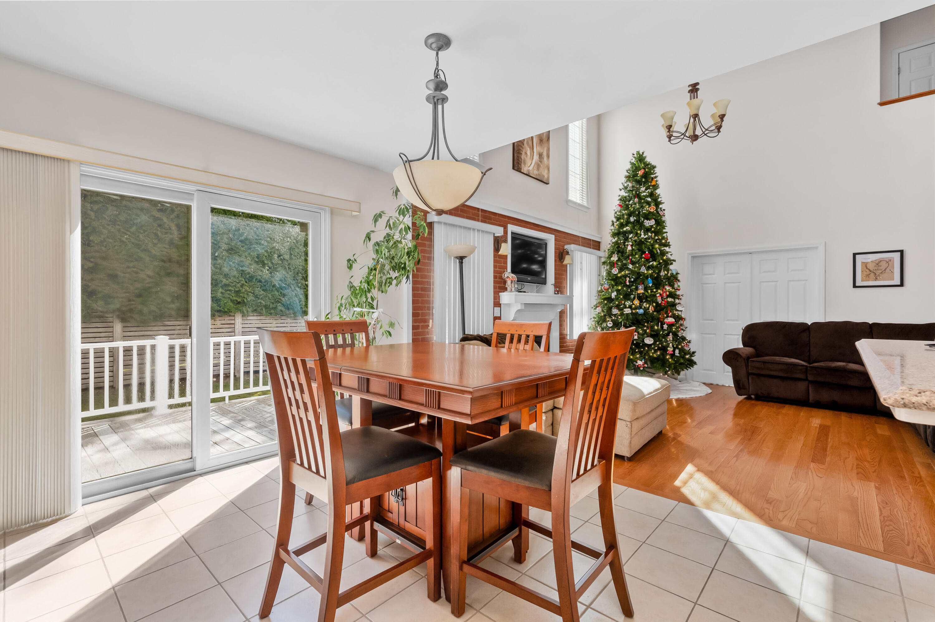 2 Centerville Avenue