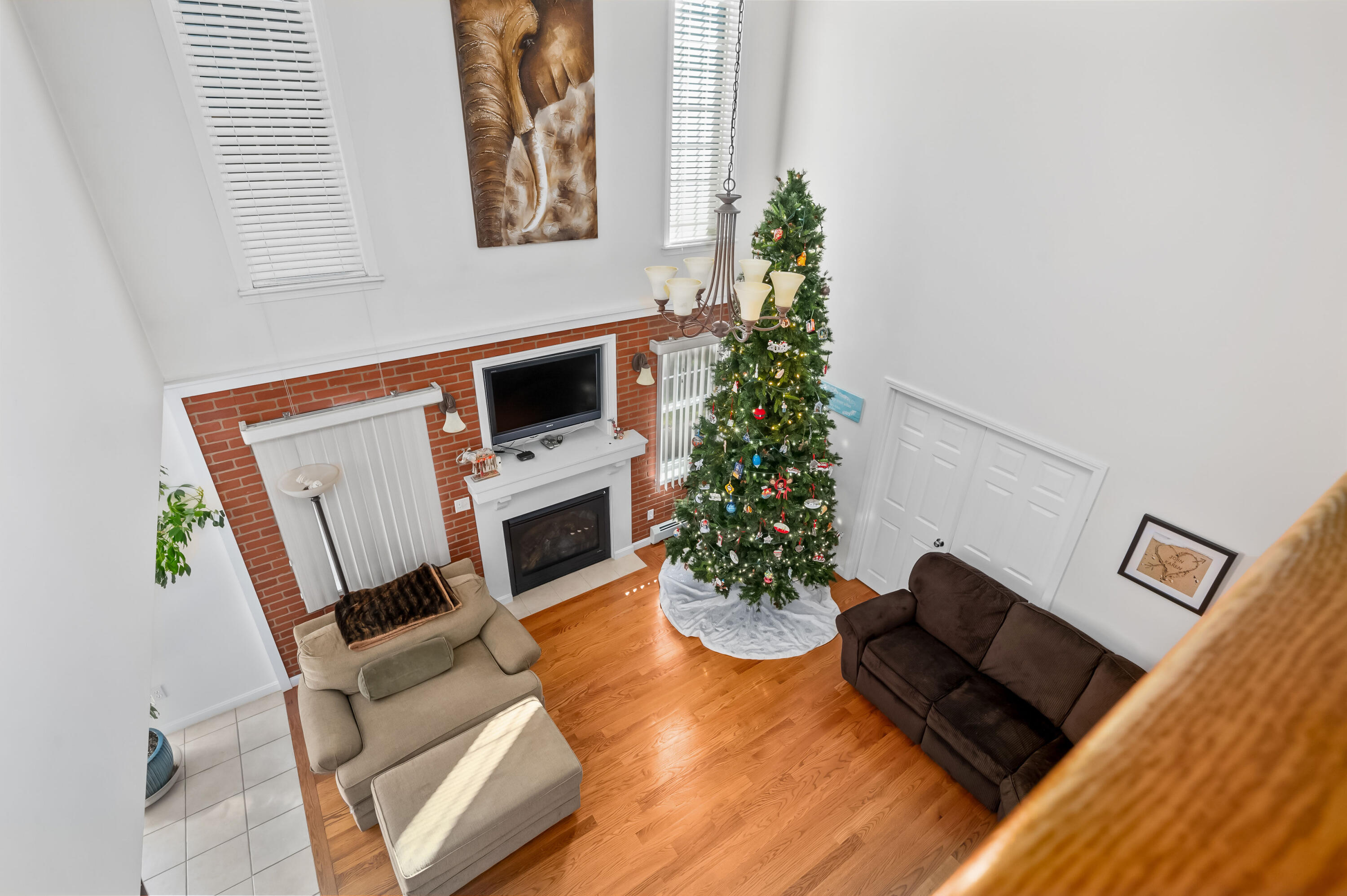 2 Centerville Avenue