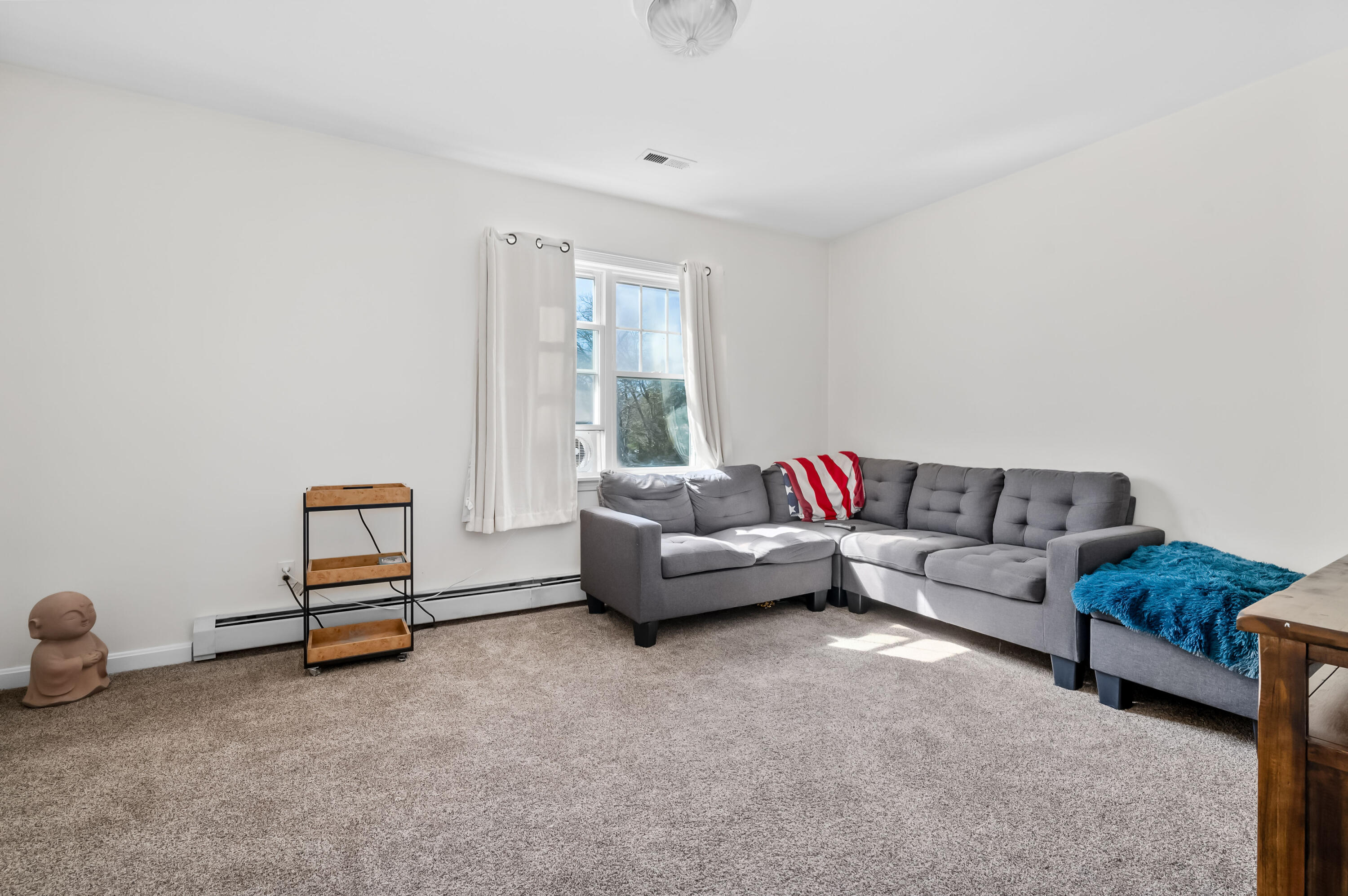 2 Centerville Avenue