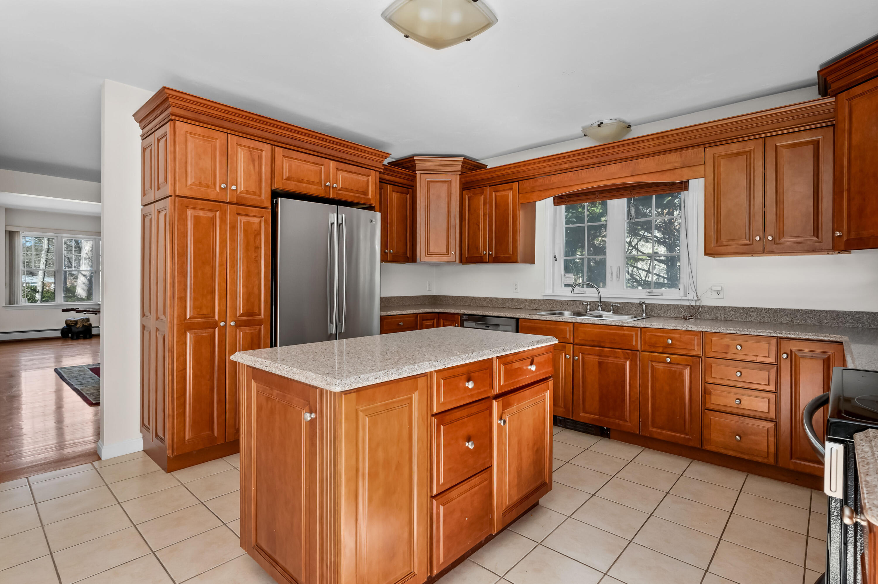 2 Centerville Avenue