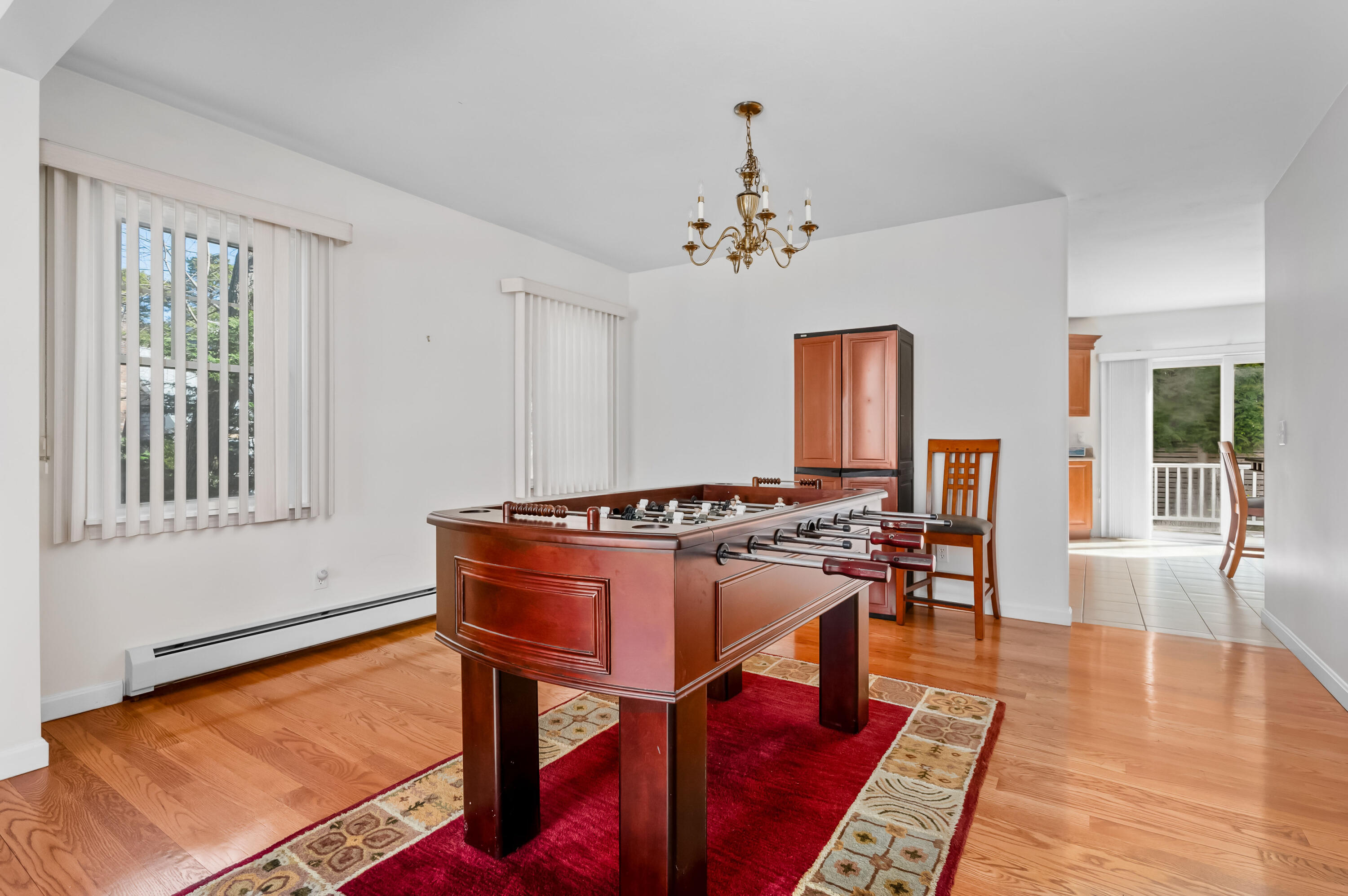 2 Centerville Avenue