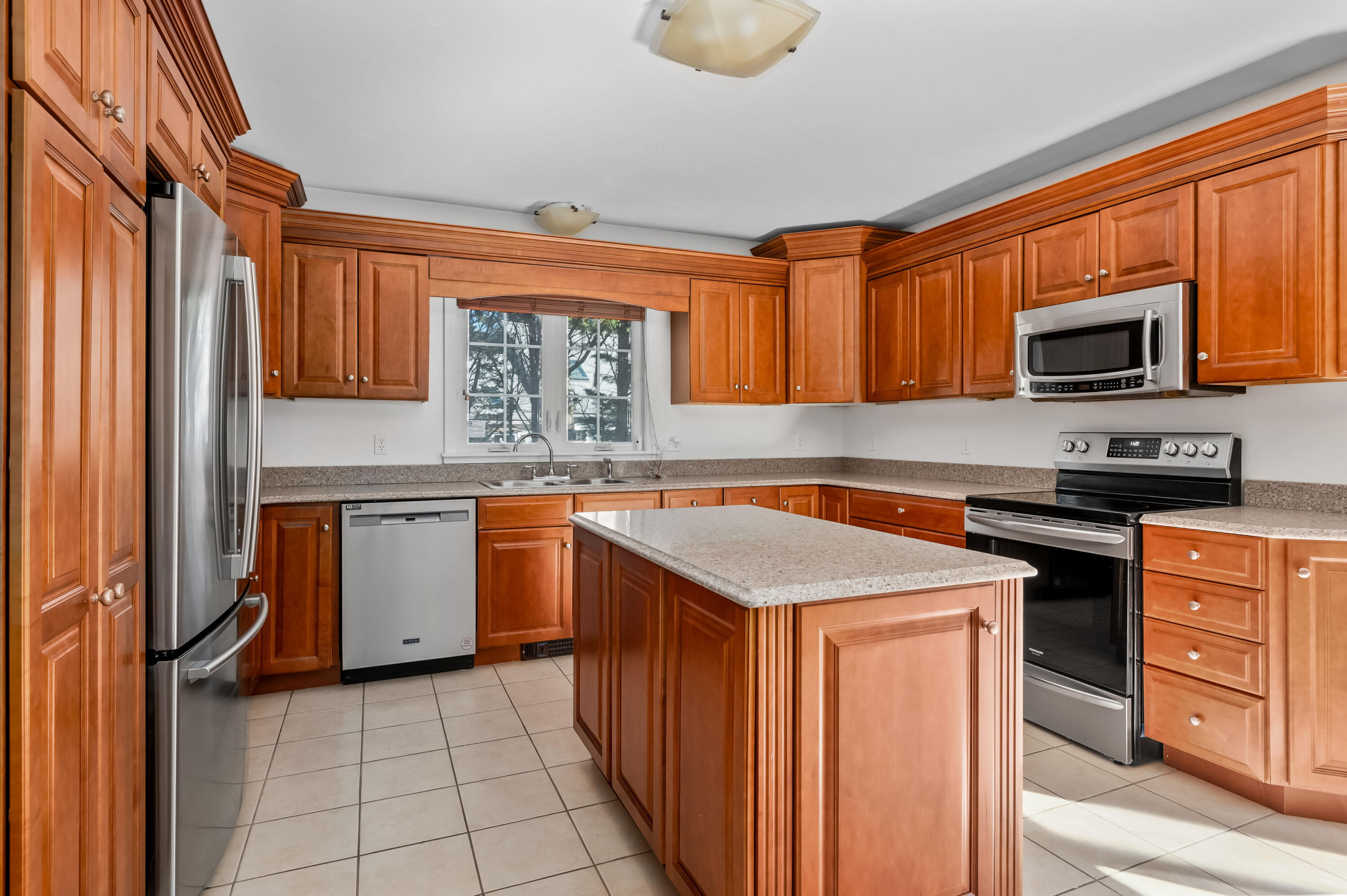2 Centerville Avenue