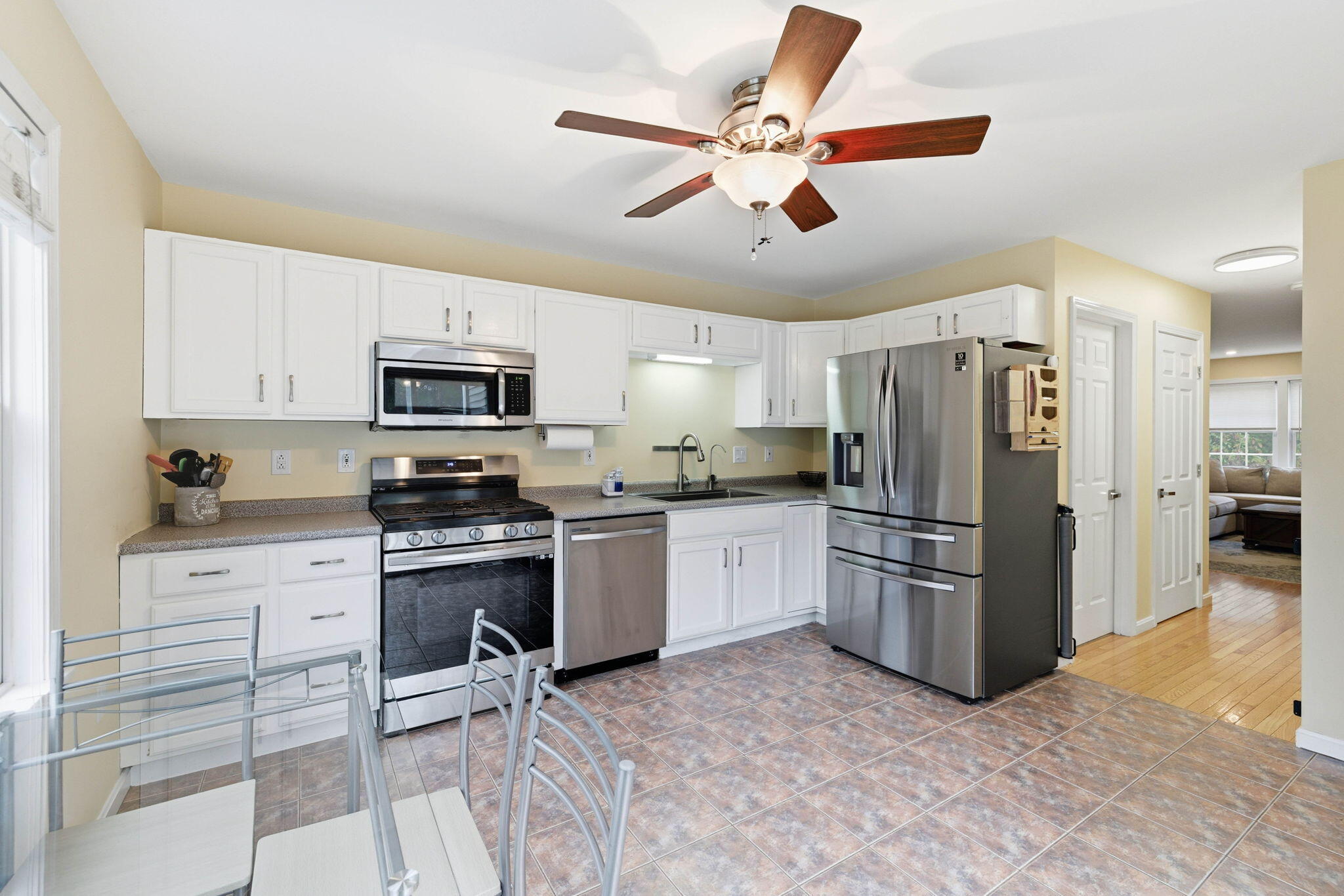 5 Carver Square Boulevard Unit: UNIT 5