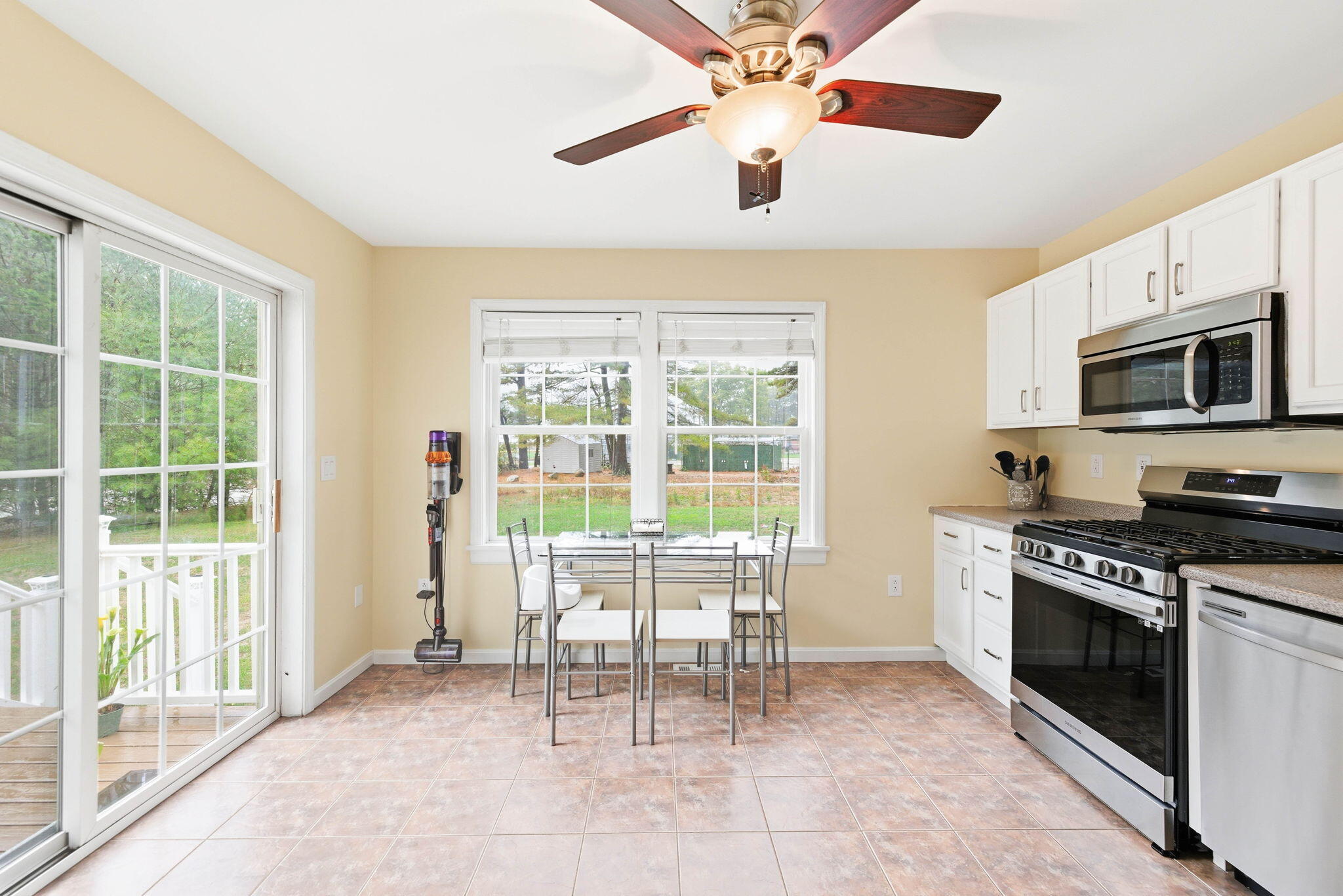5 Carver Square Boulevard Unit: UNIT 5