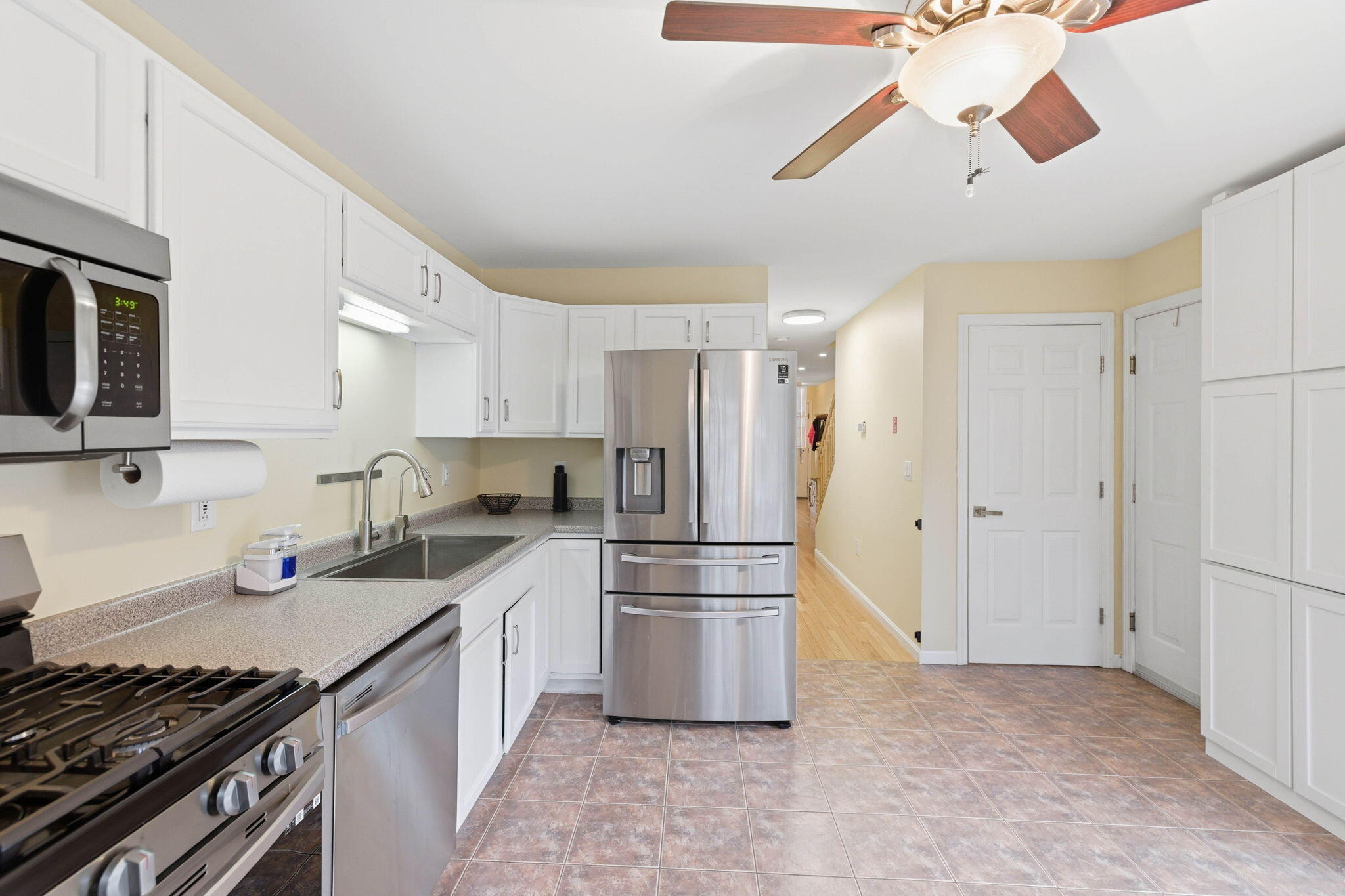 5 Carver Square Boulevard Unit: UNIT 5