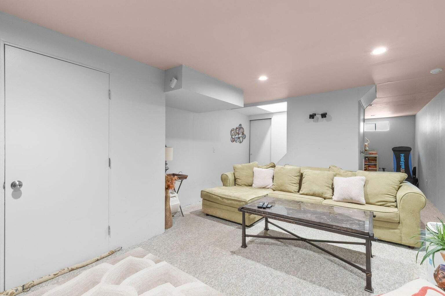 300 Falmouth Road APT 20C