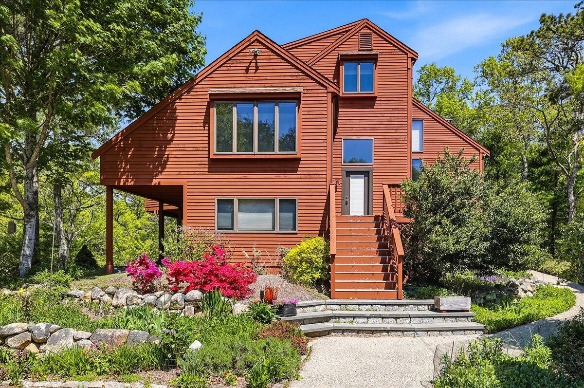 99 Rockledge Drive