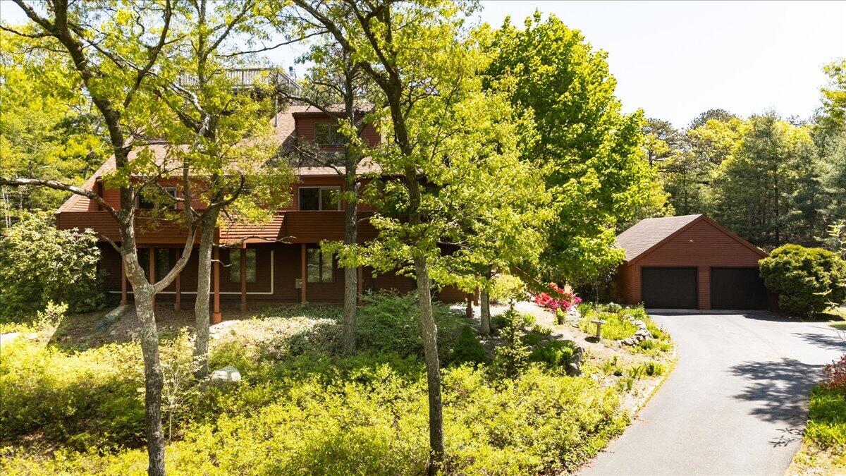 99 Rockledge Drive