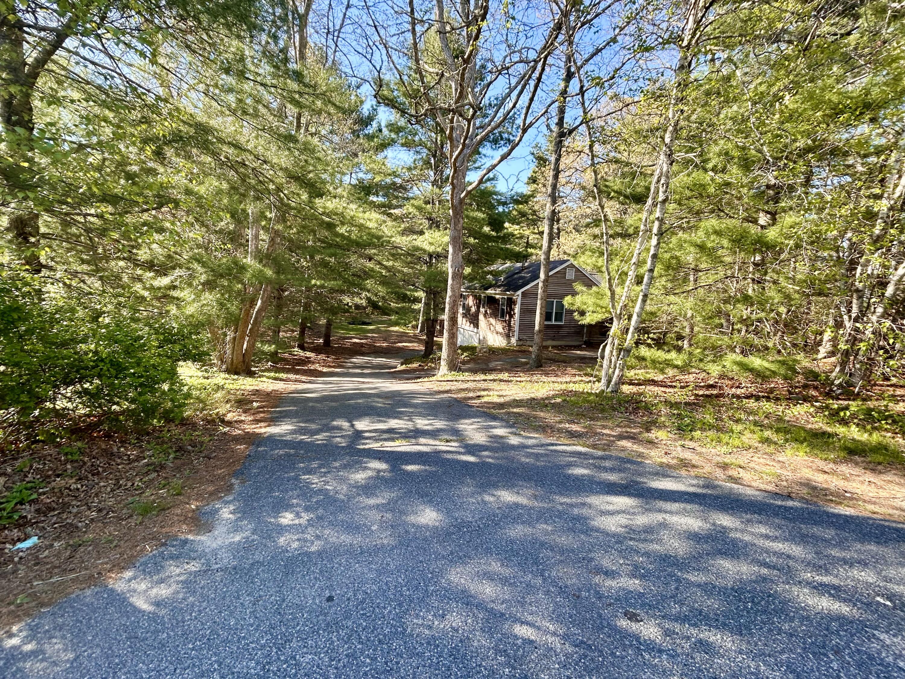 69 Happy Hollow Road