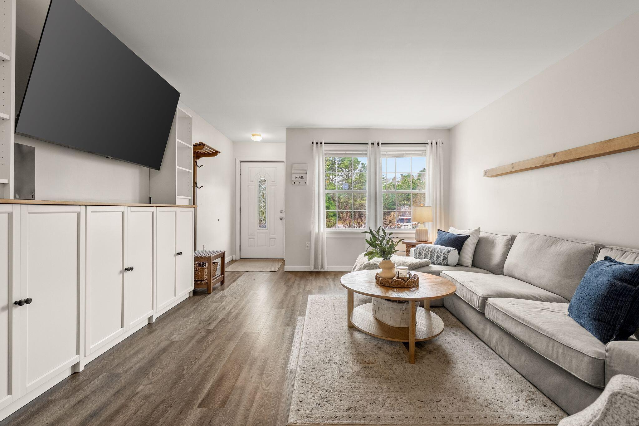 15 Carver Square Boulevard Unit: UNIT 15
