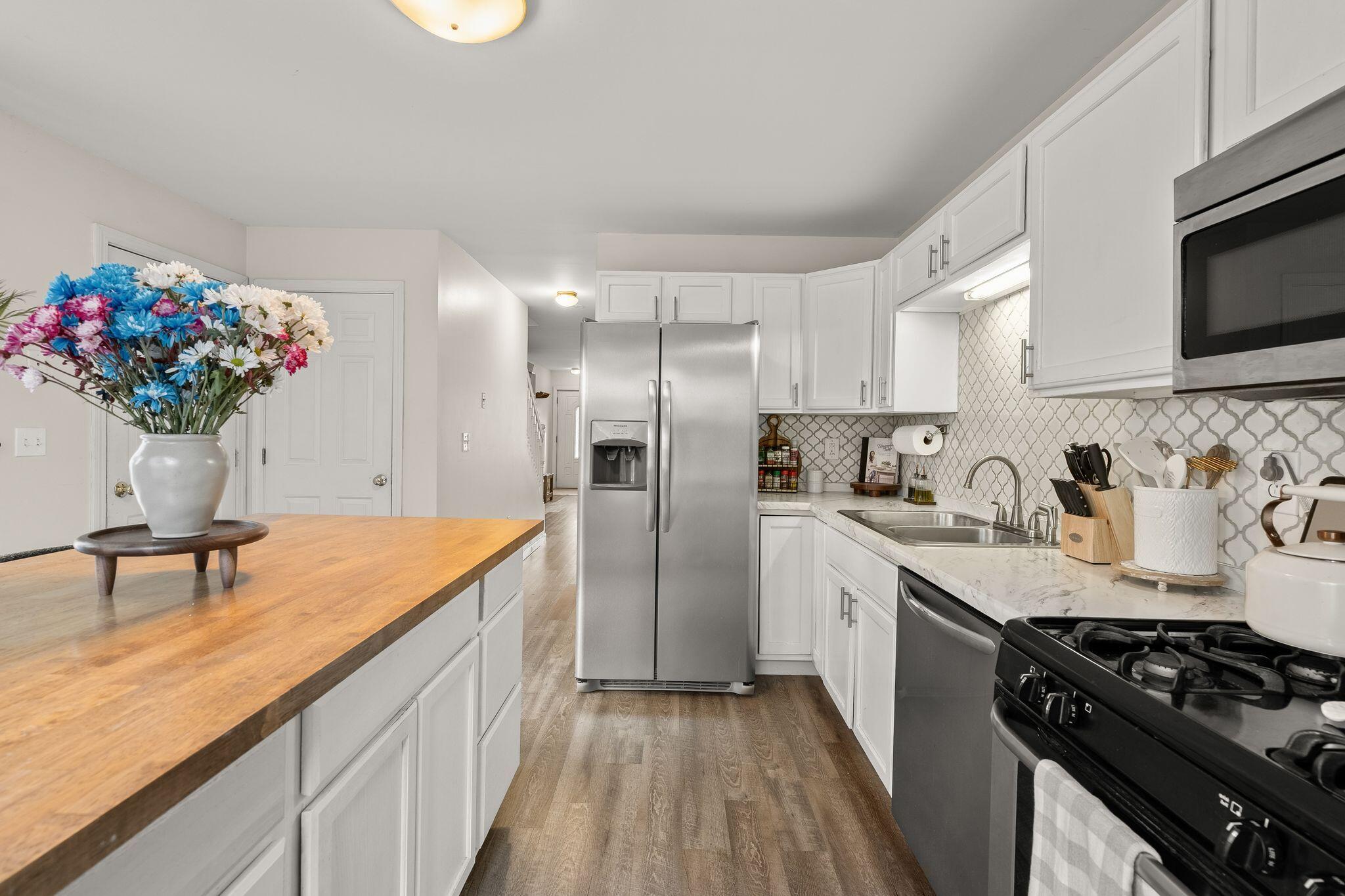 15 Carver Square Boulevard Unit: UNIT 15