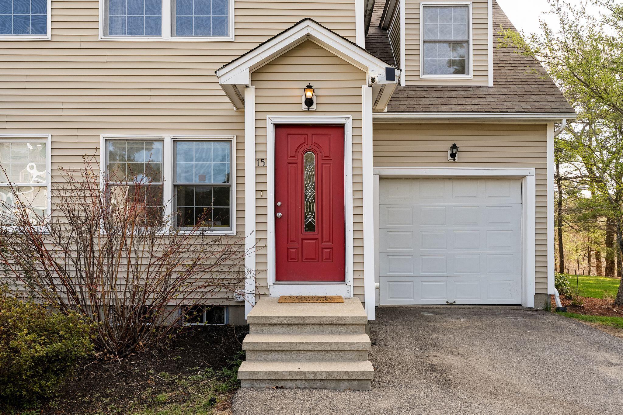 15 Carver Square Boulevard Unit: UNIT 15