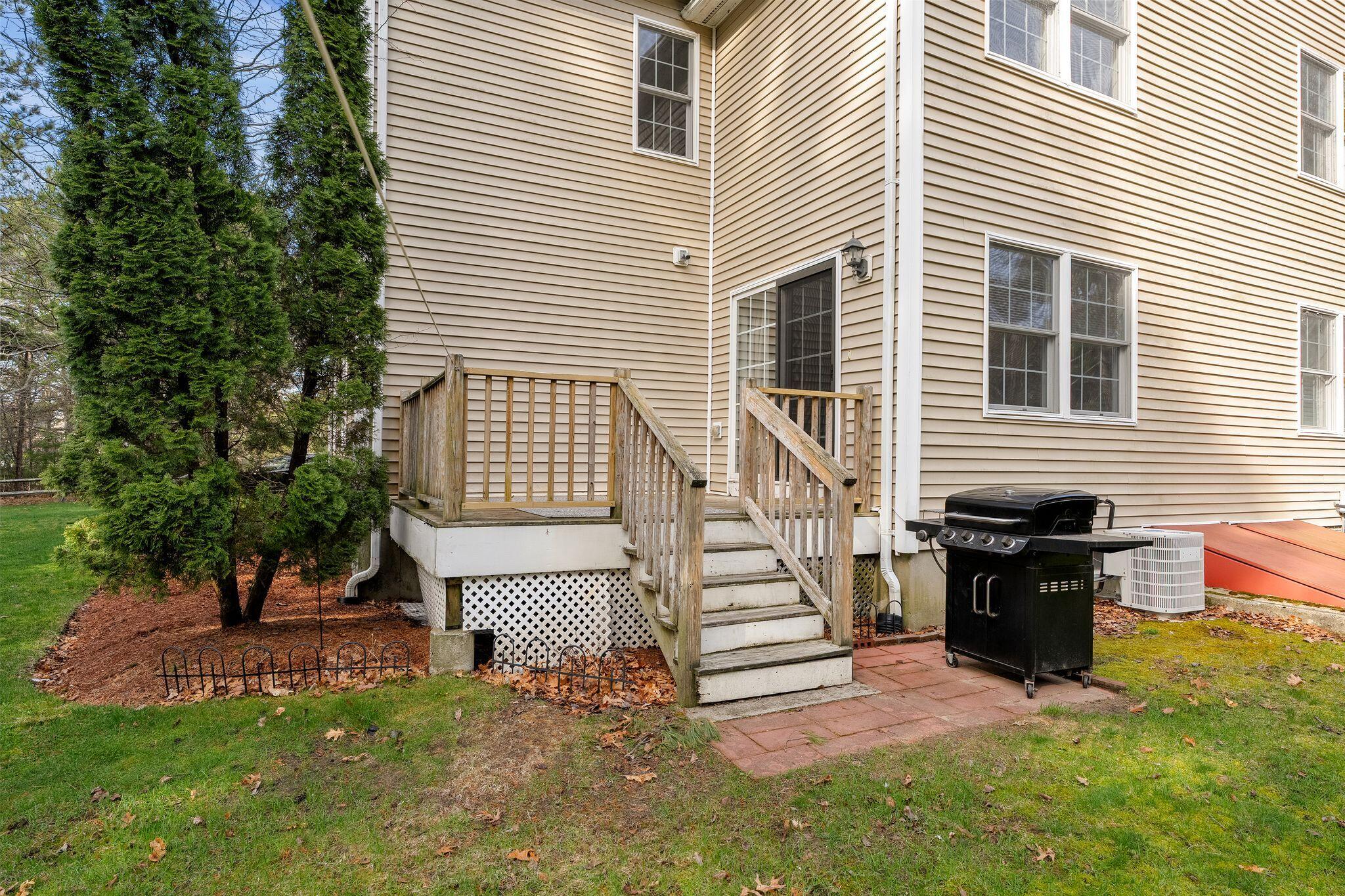 15 Carver Square Boulevard Unit: UNIT 15