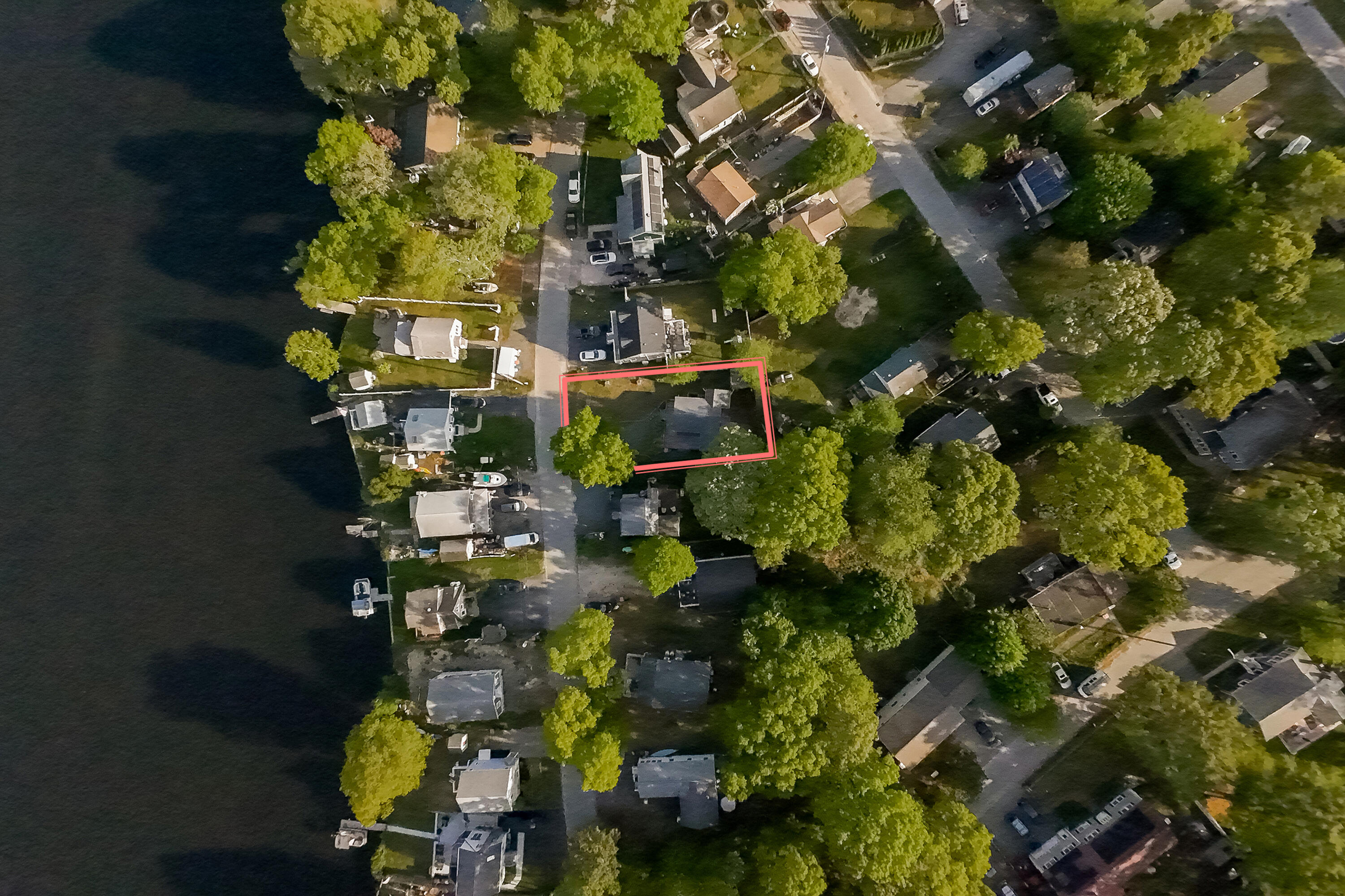 38 Agawam Lake Shore Drive