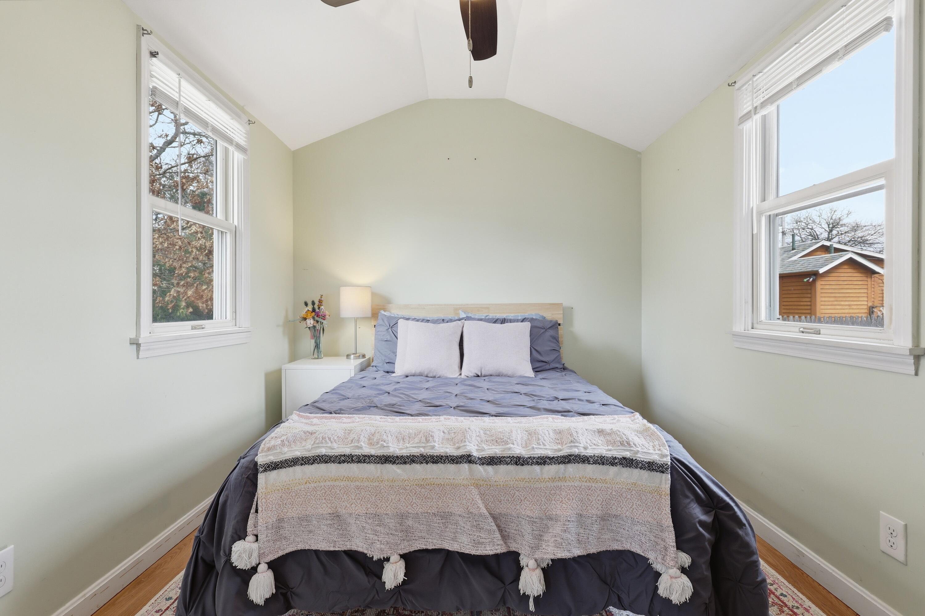 38 Agawam Lake Shore Drive