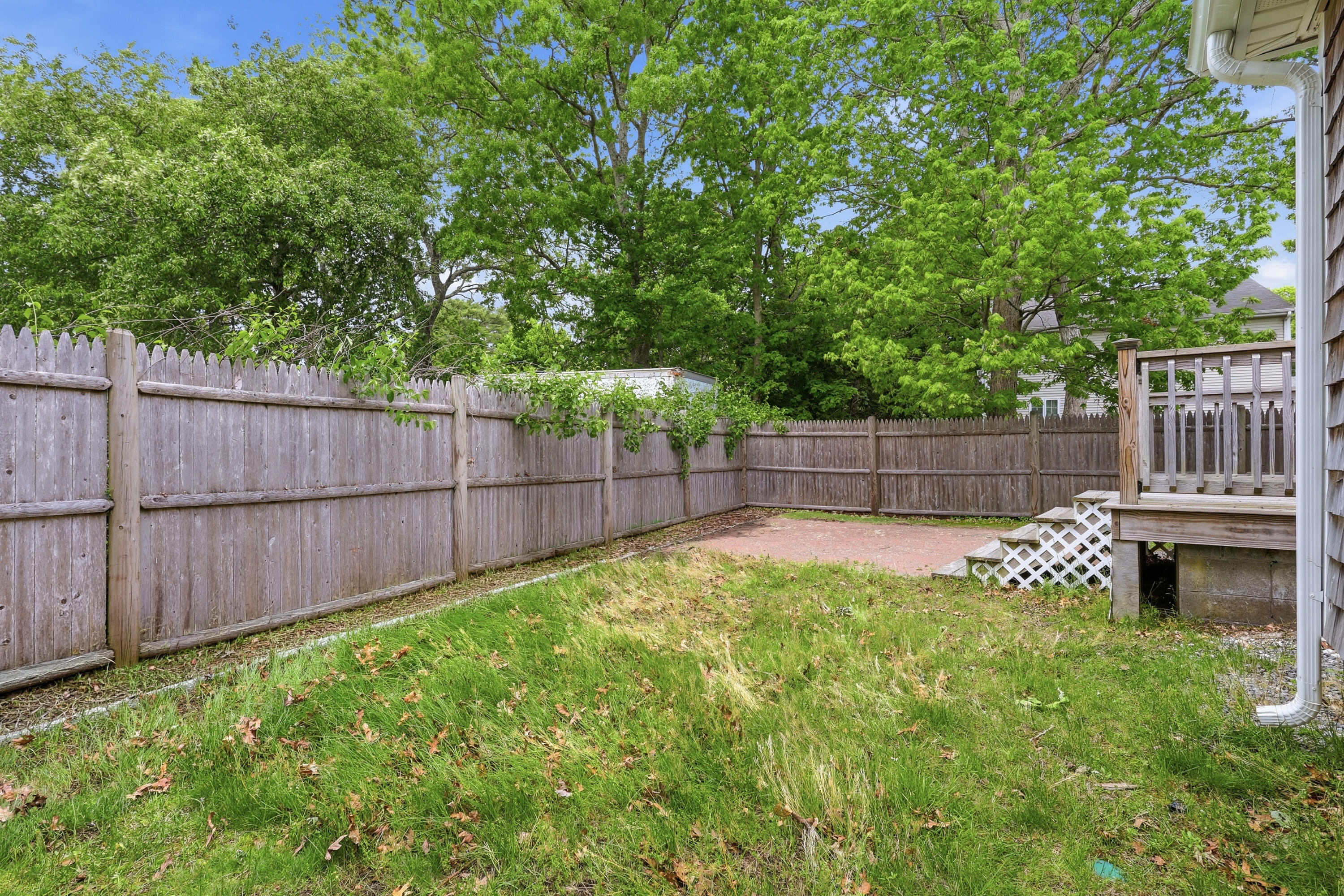 38 Agawam Lake Shore Drive