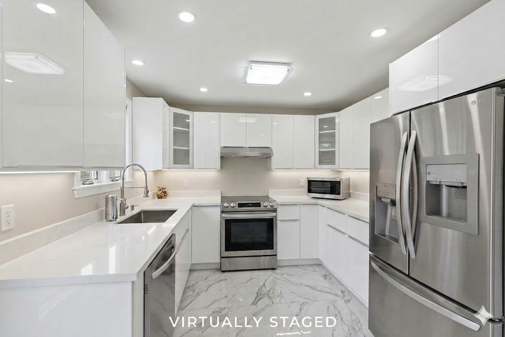 18 Woodview Drive UNIT 8C